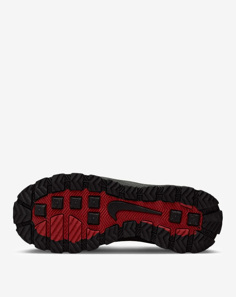 ქალის სპორტული ფეხსაცმელი