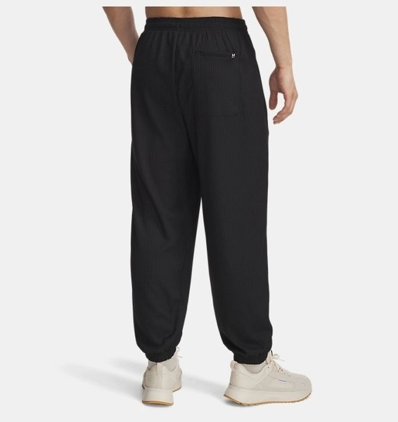 Under Armour მამაკაცის სპორტული შარვალი