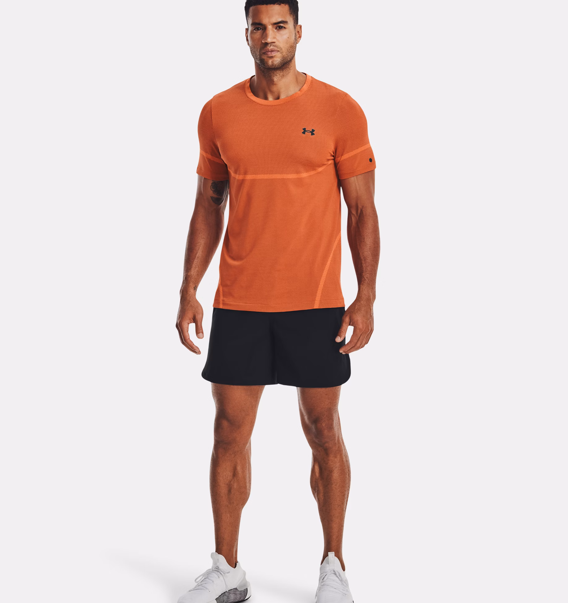 Under Armour მამაკაცის შორტი