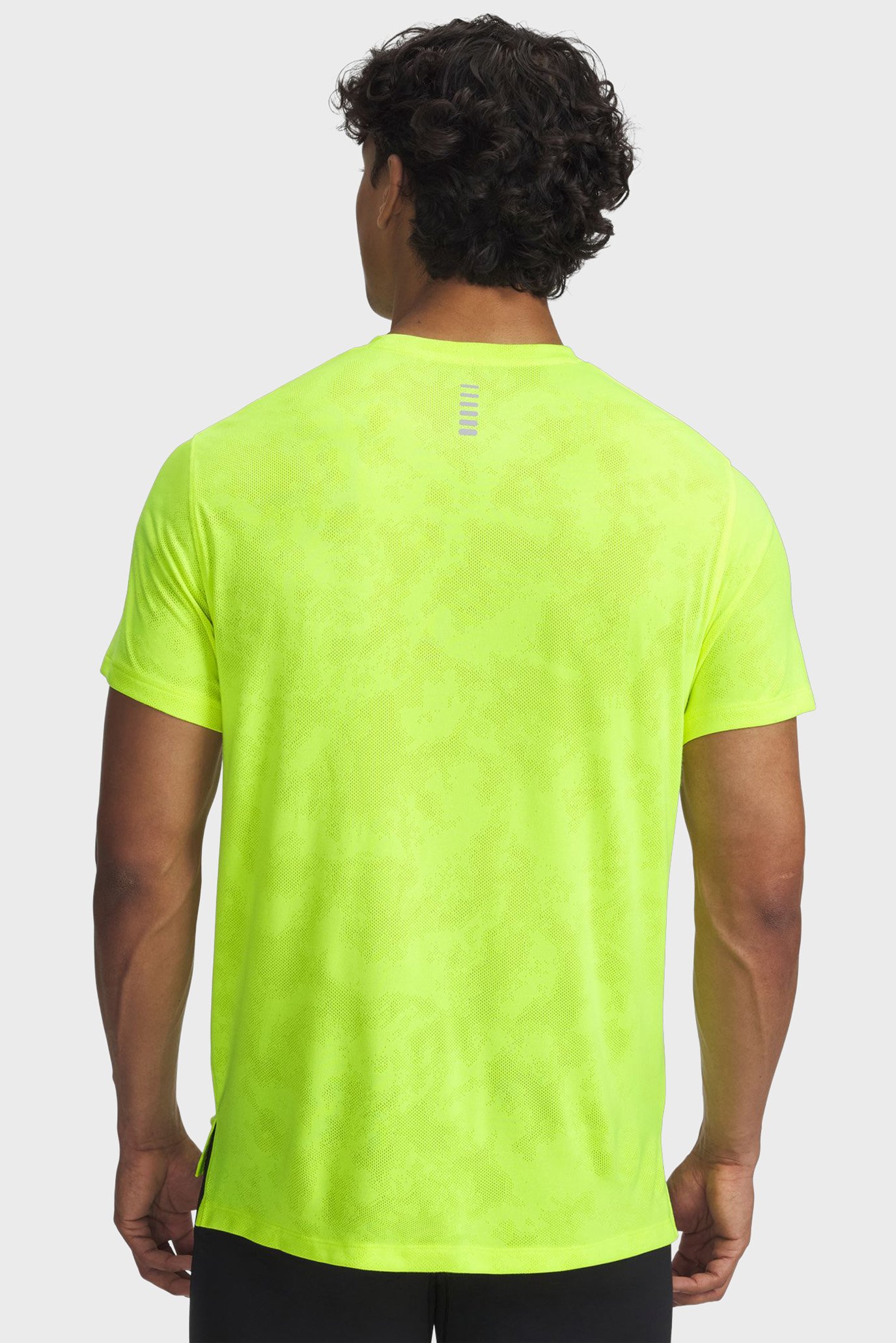 Under Armour მამაკაცის მაისური