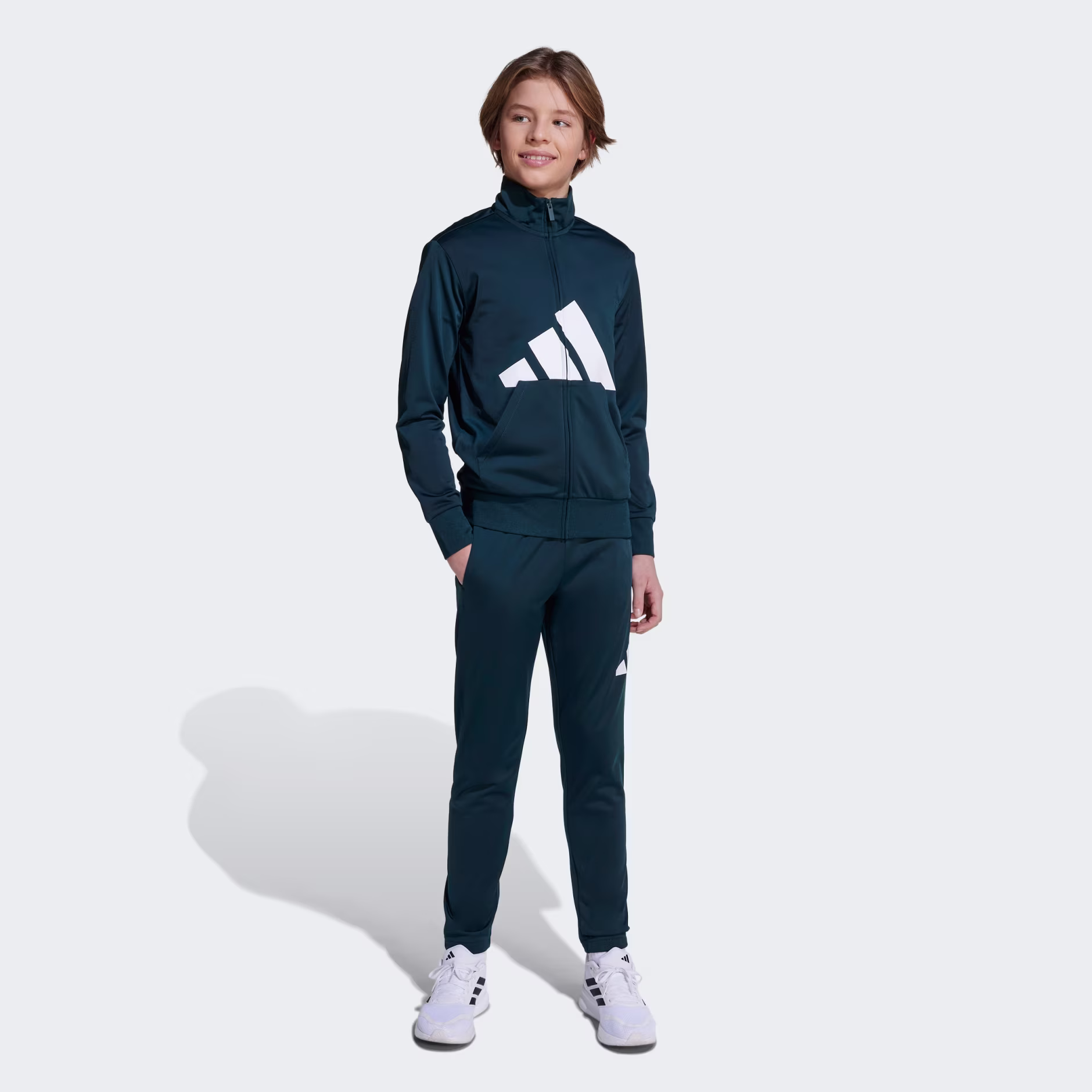 ბავშვის სპორტული კომპლექტი