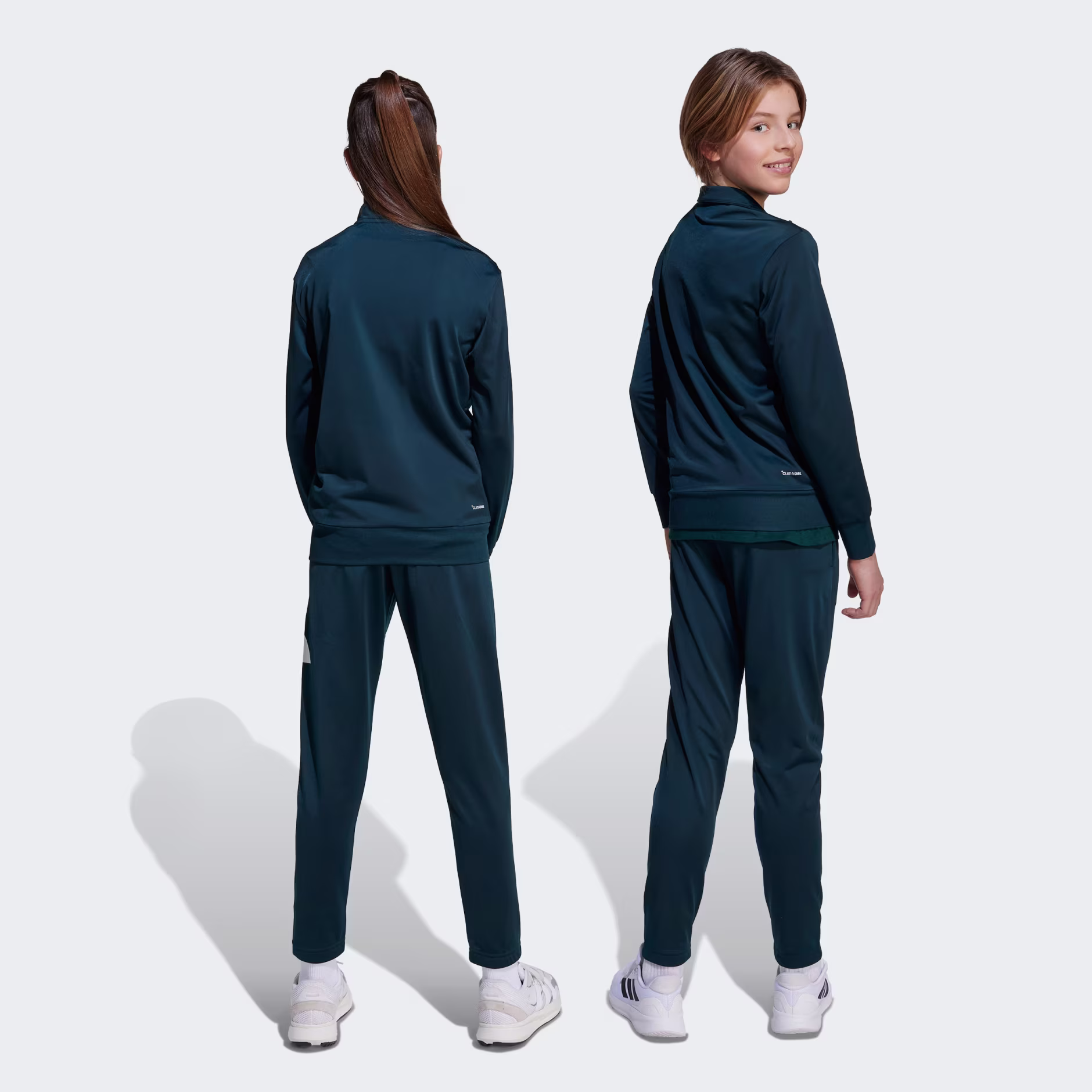 ბავშვის სპორტული კომპლექტი