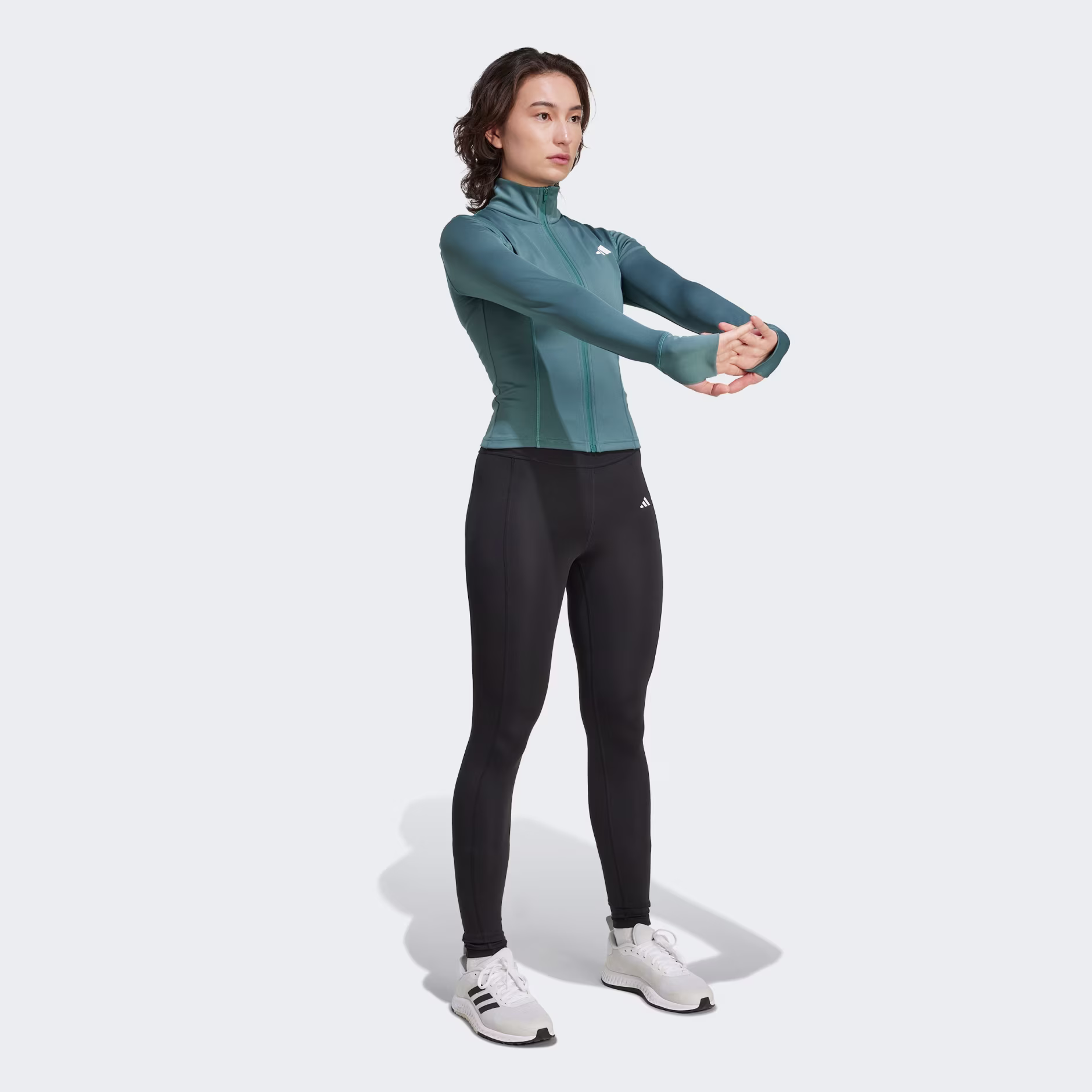 Adidas ქალის ჯემპრი