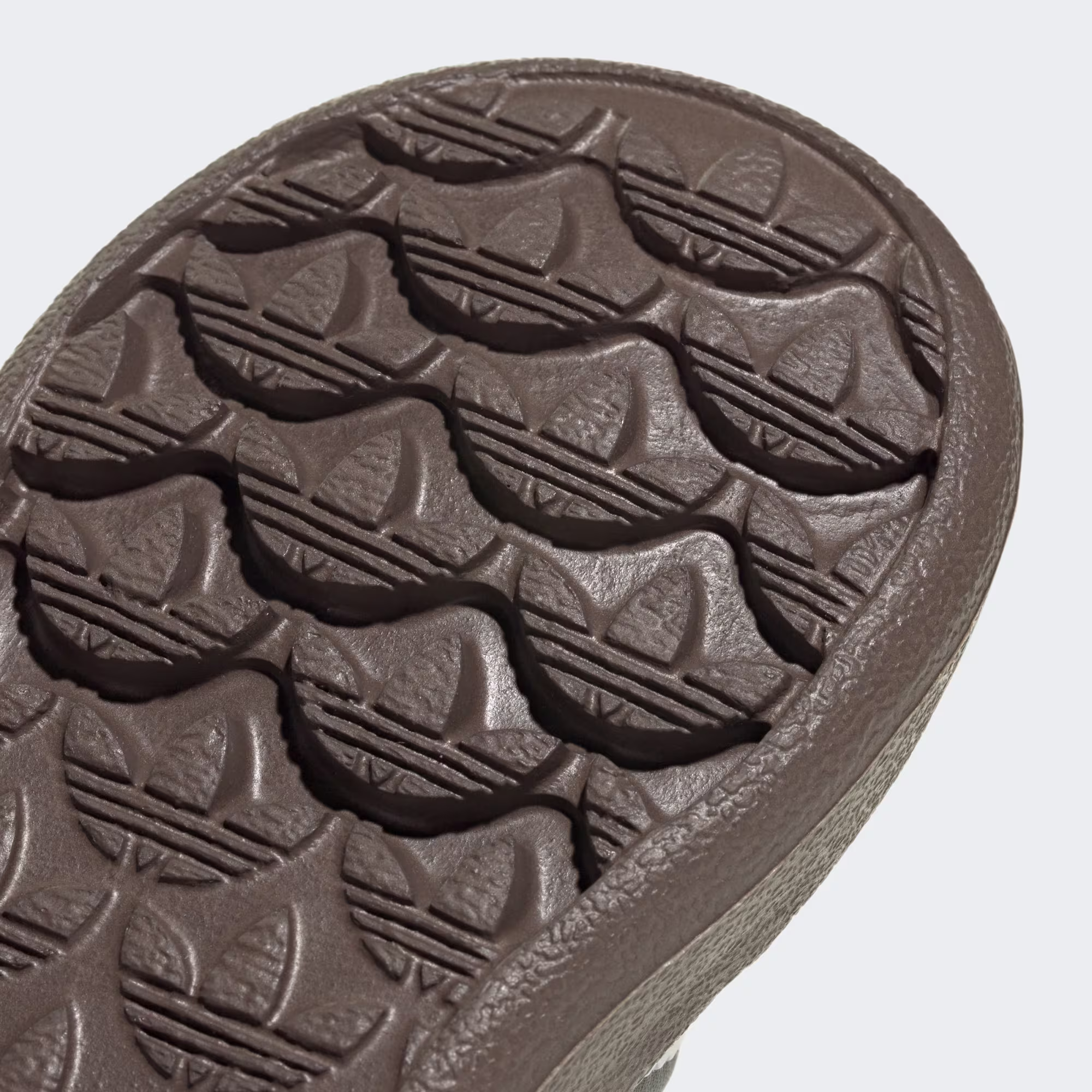 ბავშვის სპორტული ფეხსაცმელი