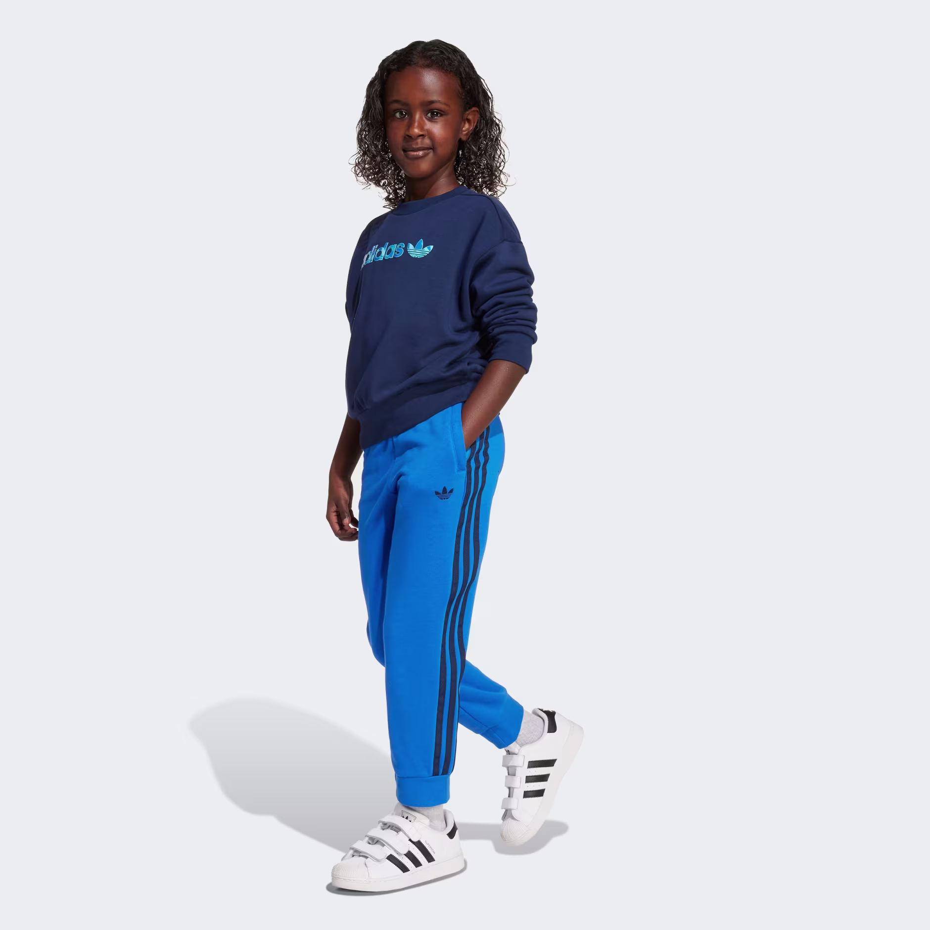 ბავშვის სპორტული კომპლექტი