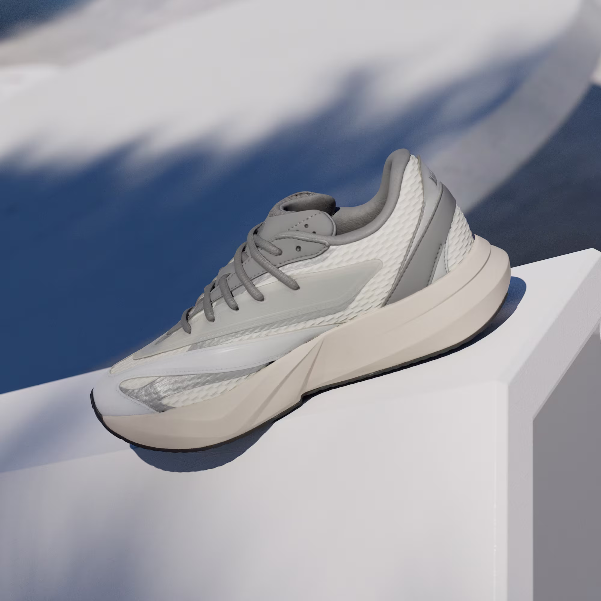 ქალის სპორტული ფეხსაცმელი