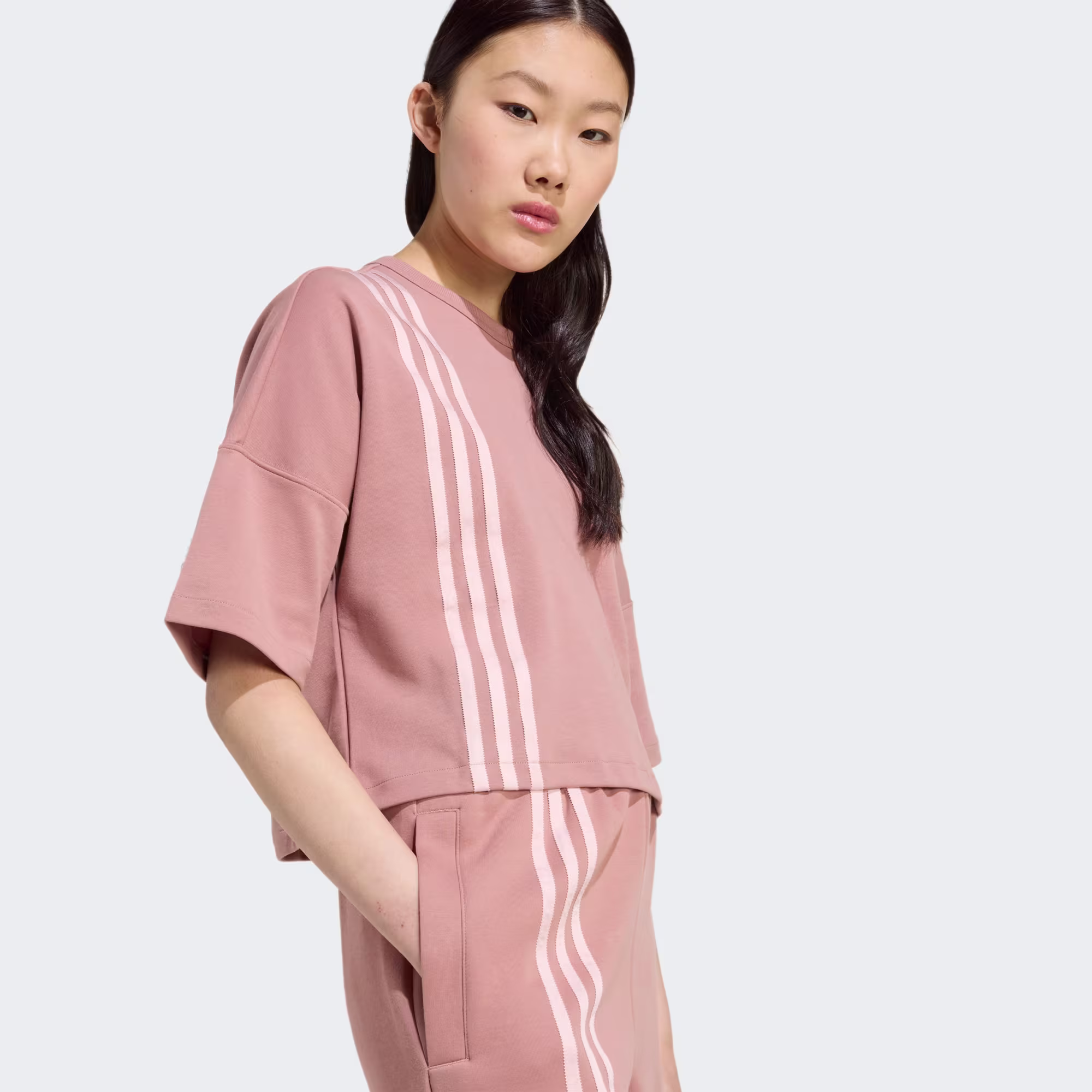 ქალის მაისური