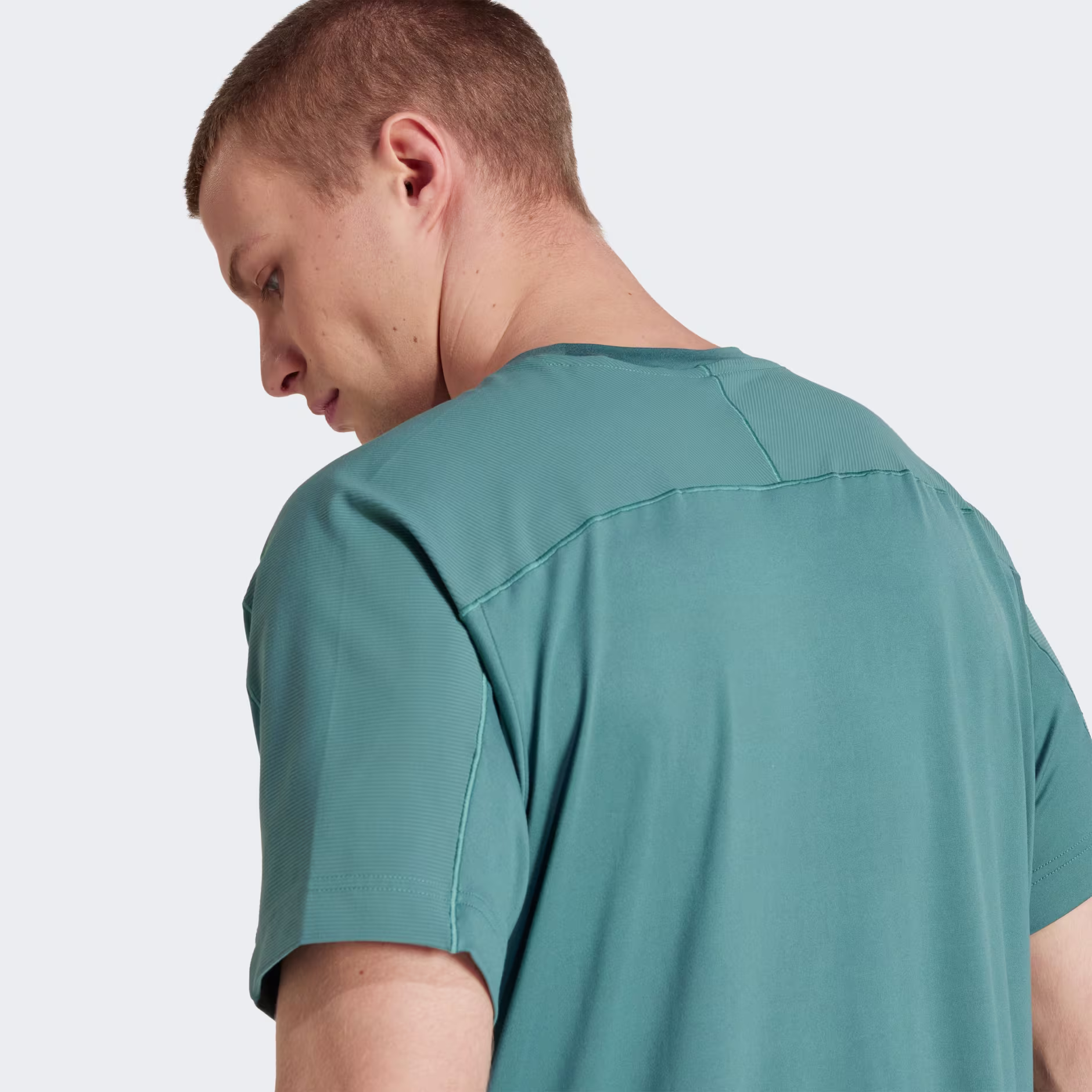 მამაკაცის მაისური