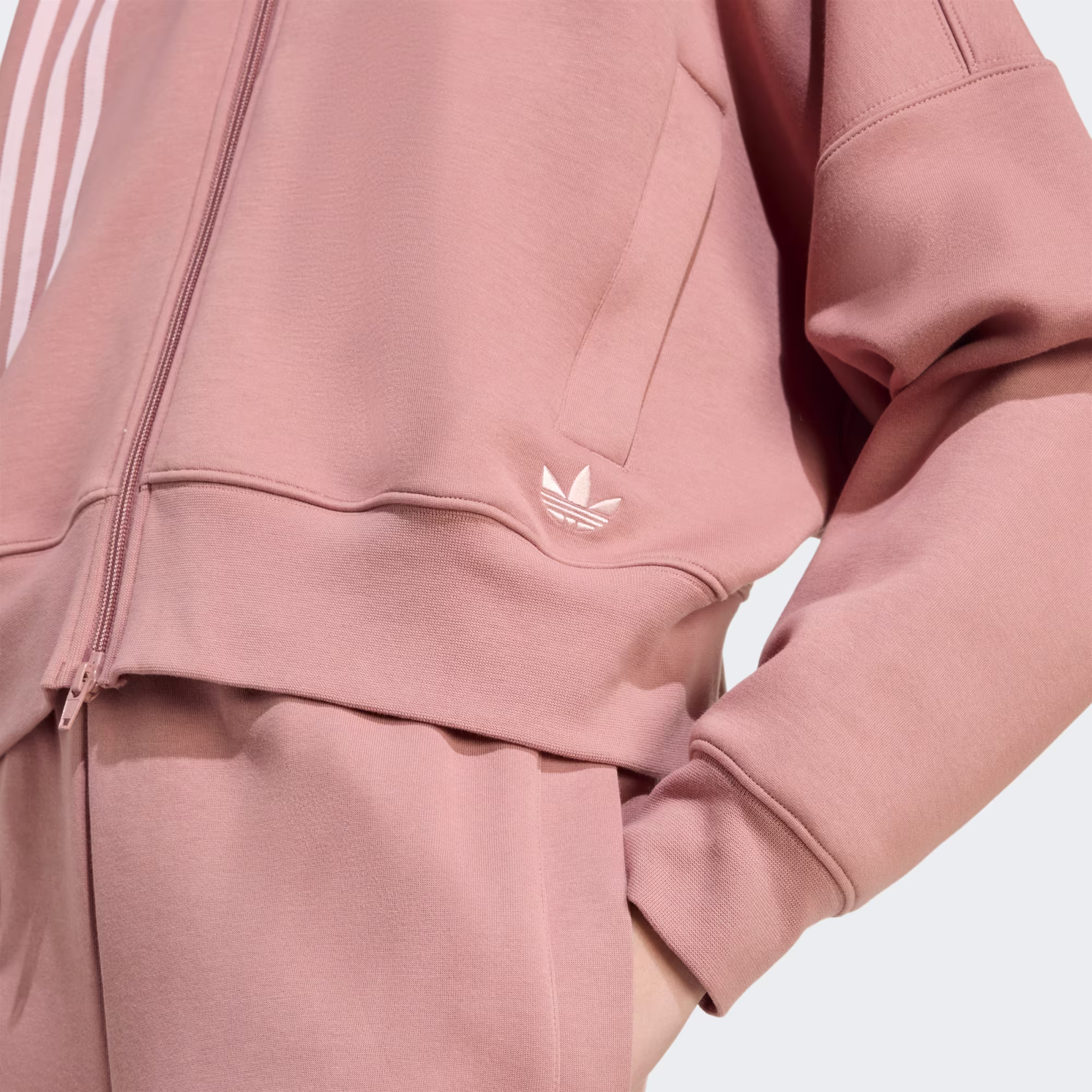 ქალის ჯემპრი