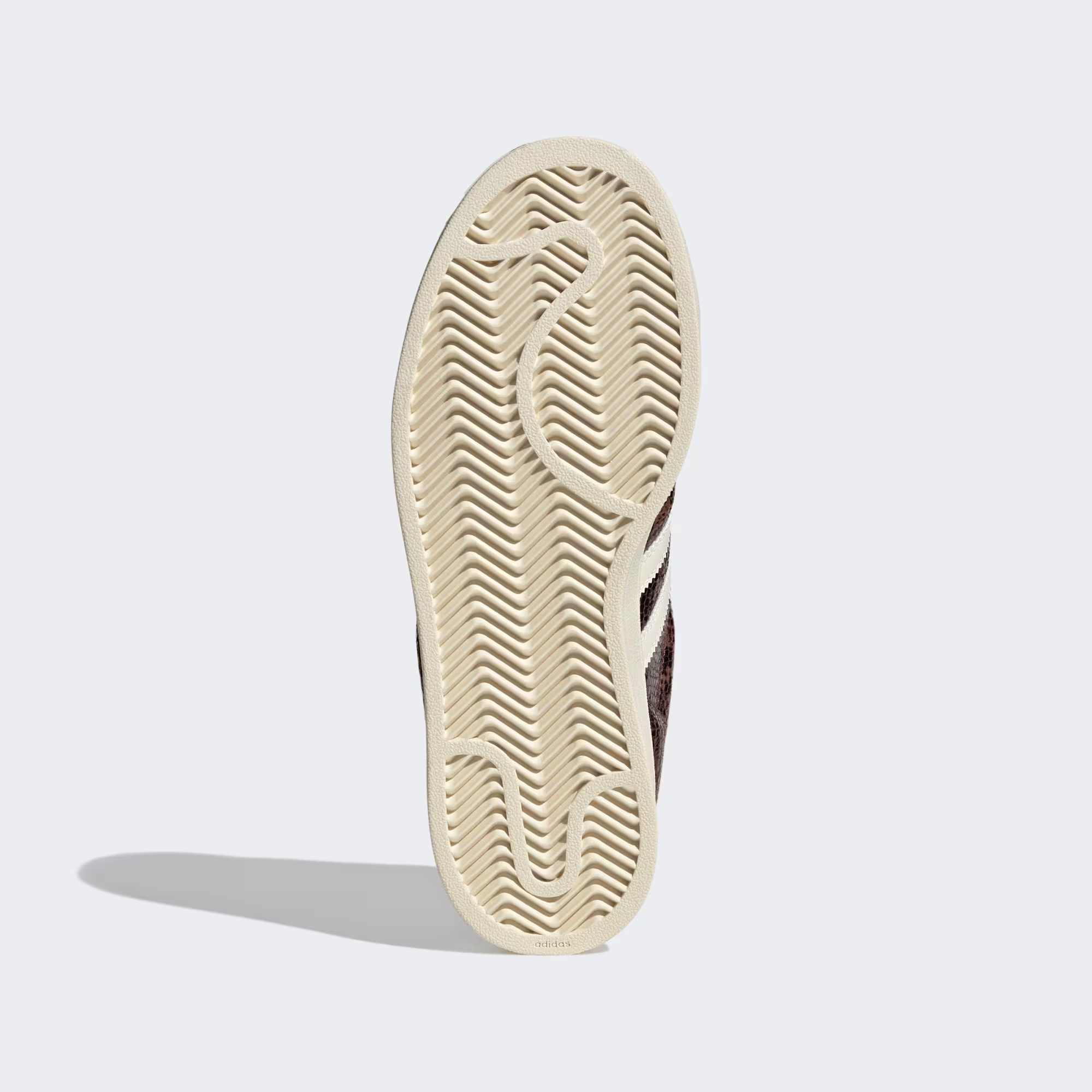 ქალის სპორტული ფეხსაცმელი