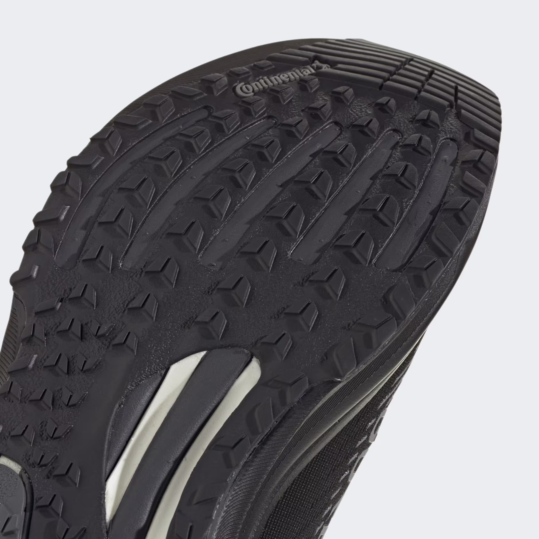 ქალის სპორტული ფეხსაცმელი