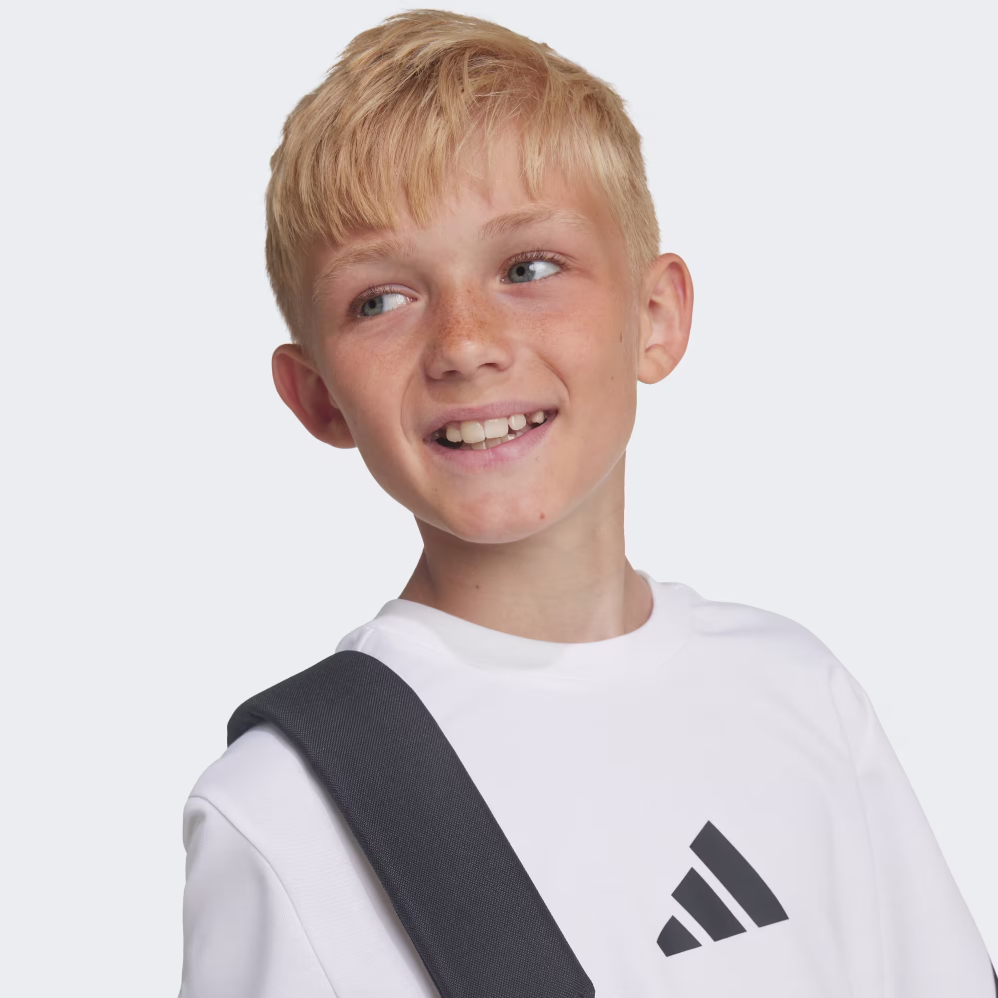 Adidas ბავშვის მაისური