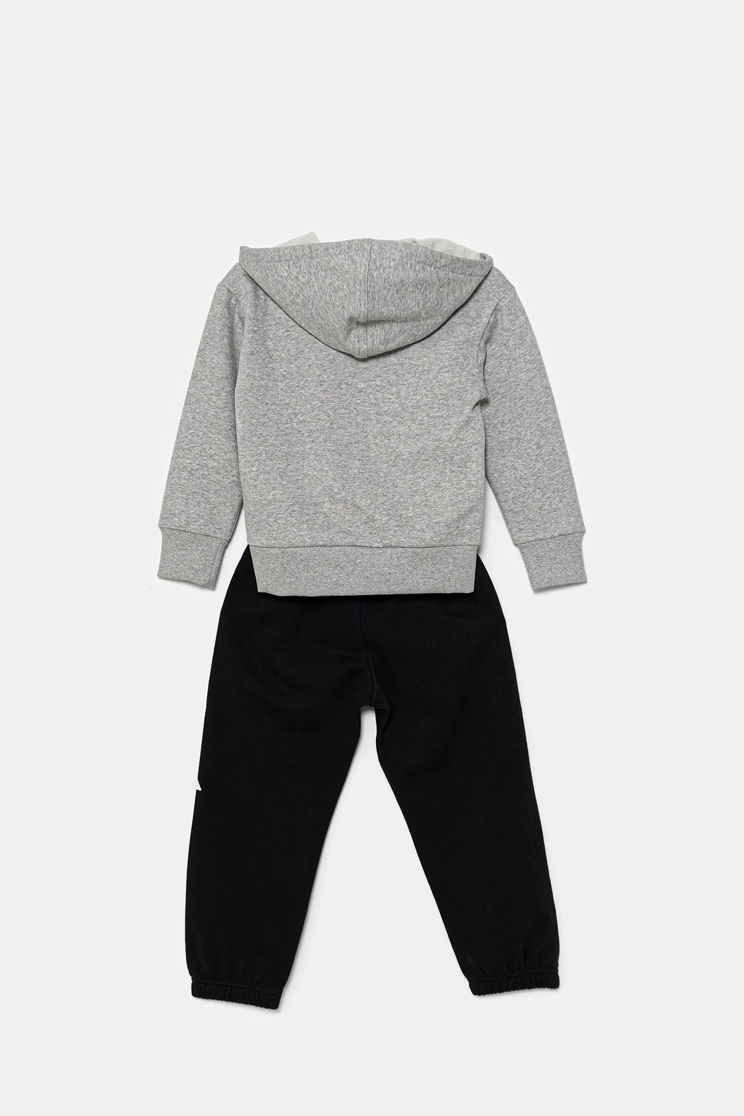 ბავშვის სპორტული კომპლექტი