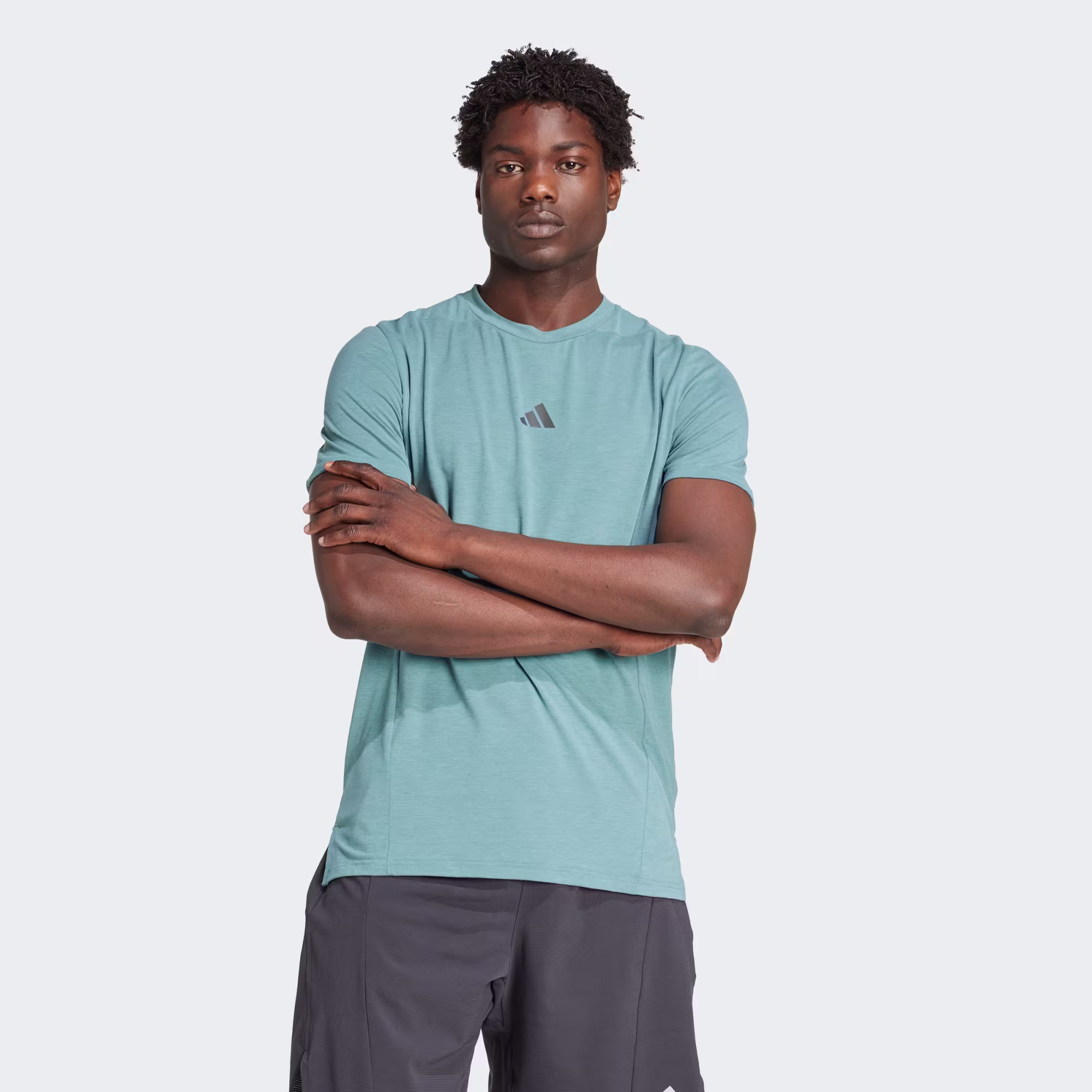 Adidas მამაკაცის მაისური
