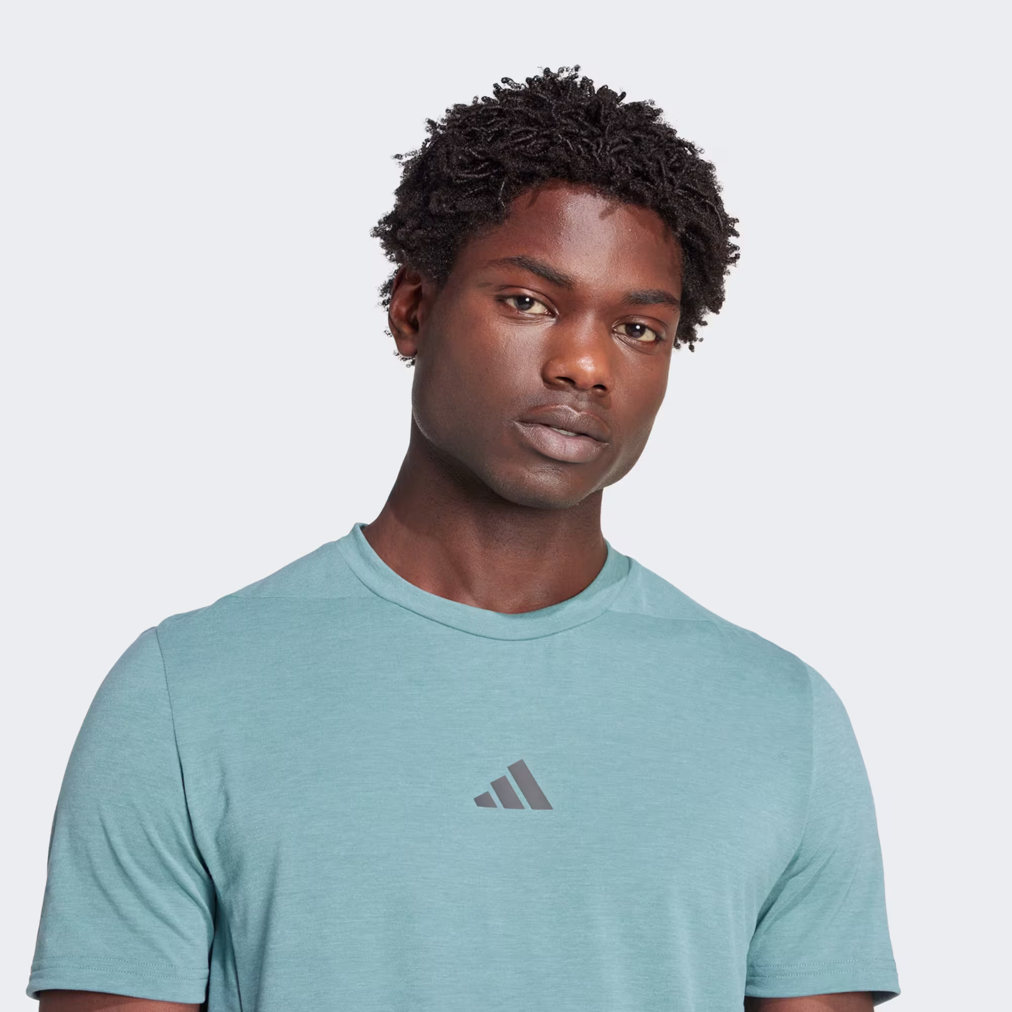 Adidas მამაკაცის მაისური