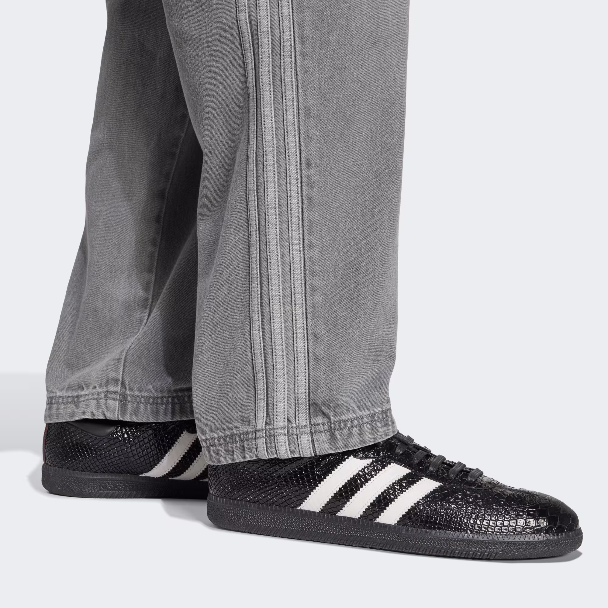 Adidas მამაკაცის შარვალი