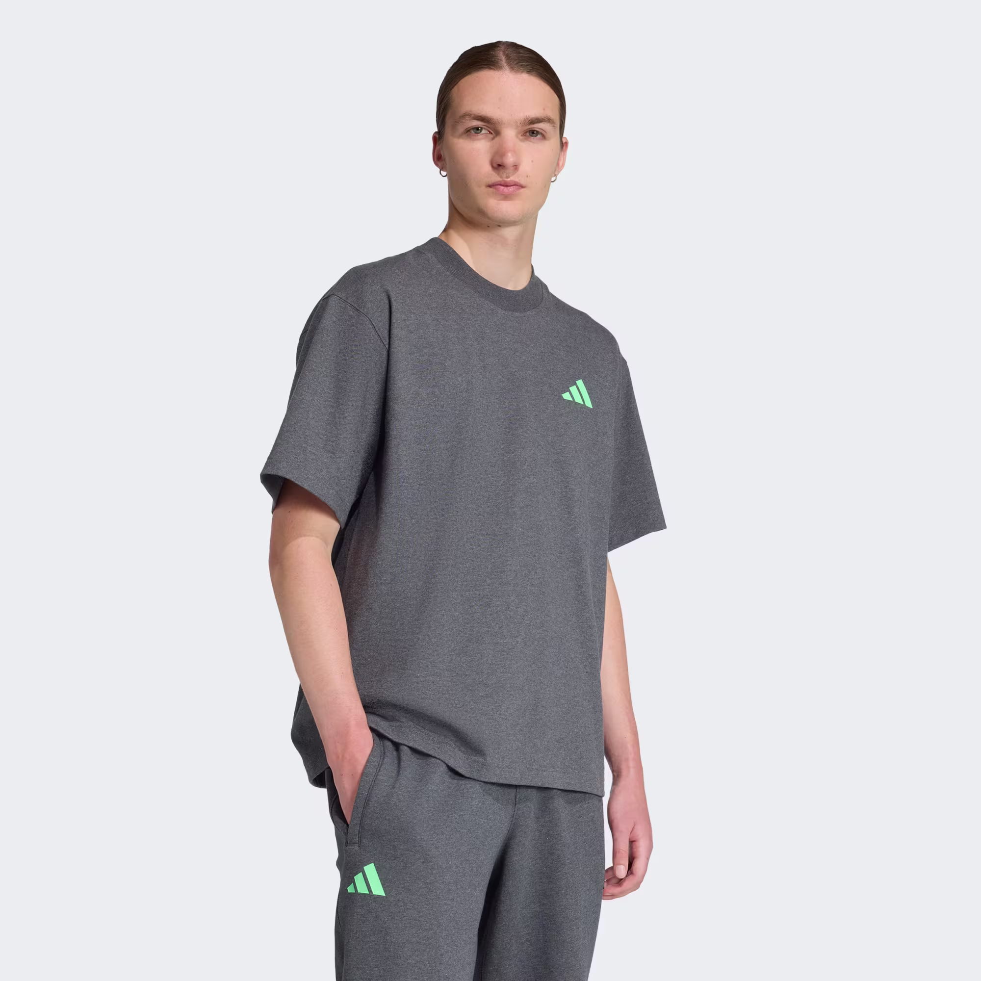 Adidas მამაკაცის მაისური