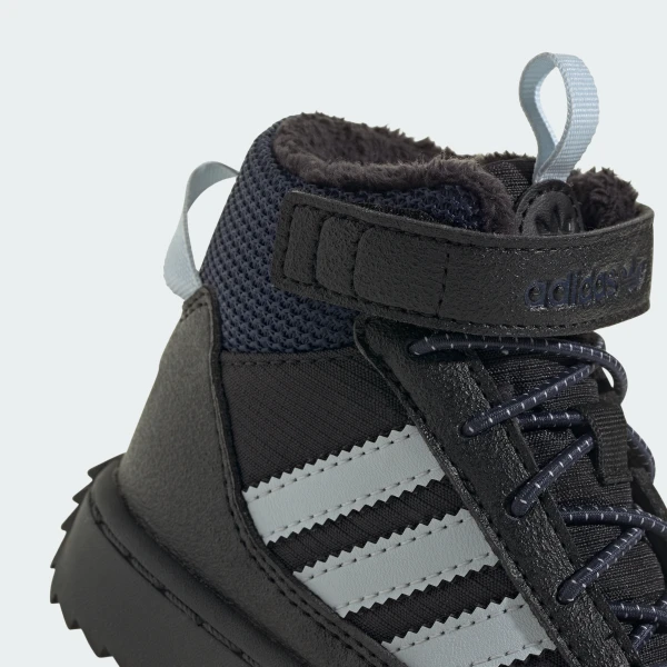 ბავშვის სპორტული ფეხსაცმელი