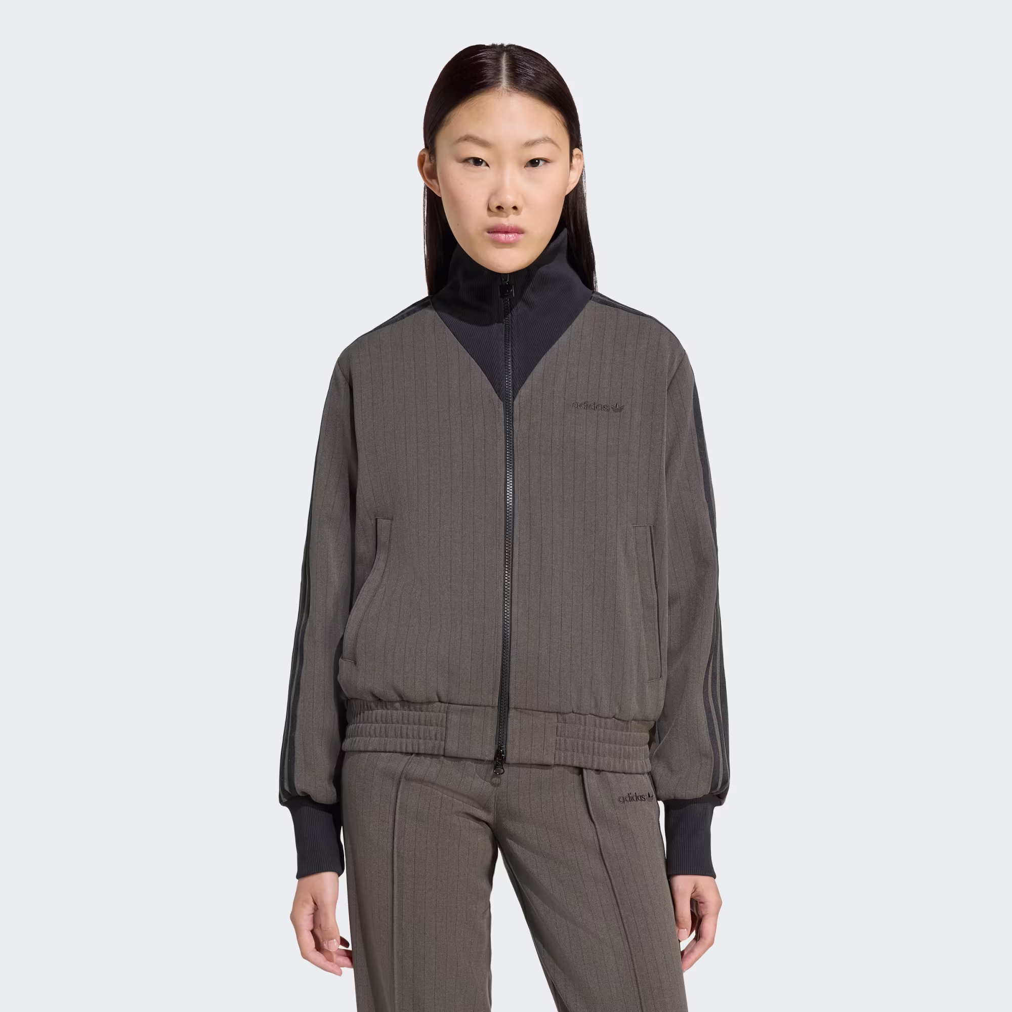 ქალის ჯემპრი