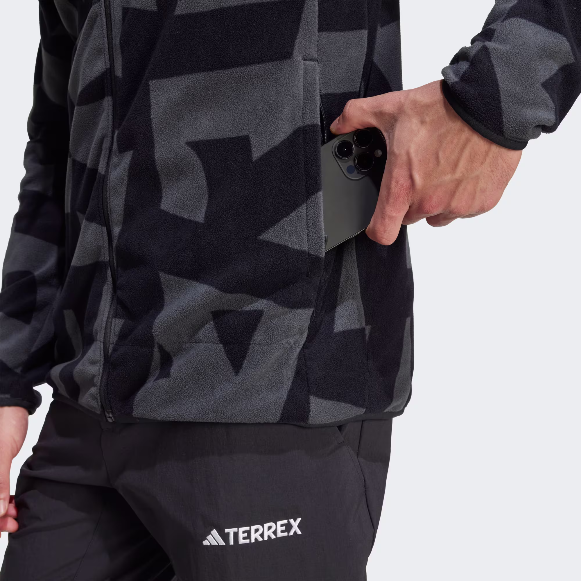 Adidas მამაკაცის ჯემპრი