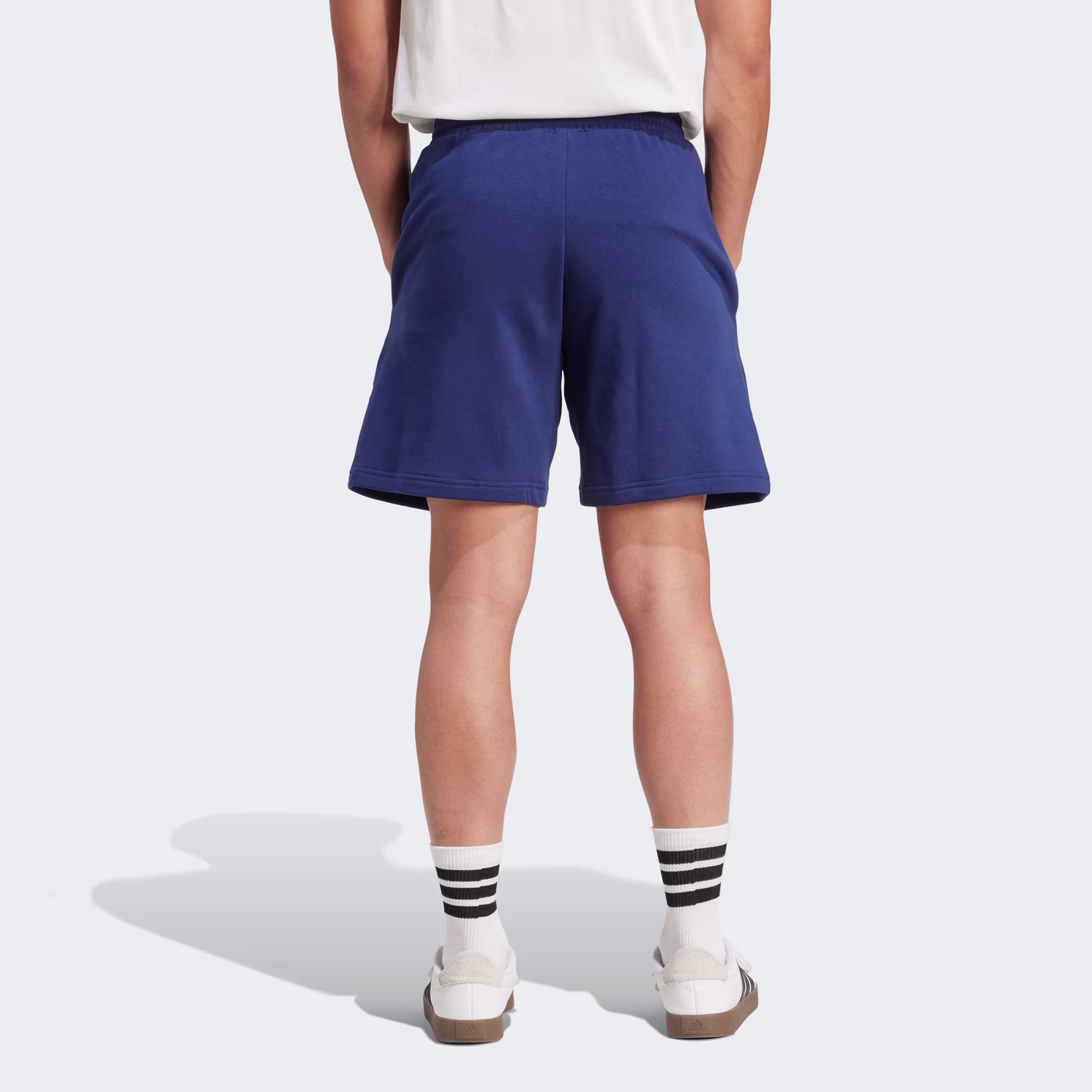 მამაკაცის შორტი