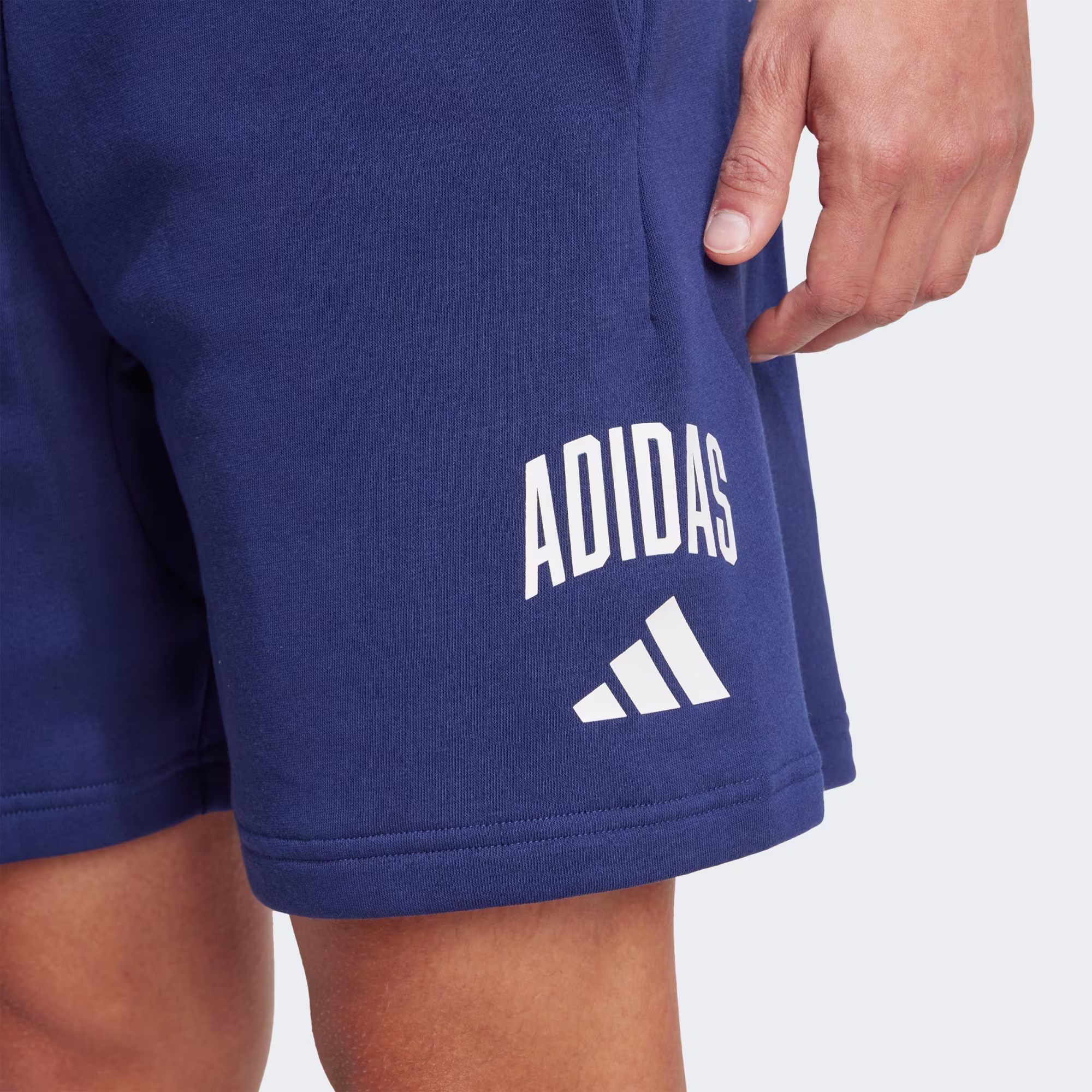 მამაკაცის შორტი