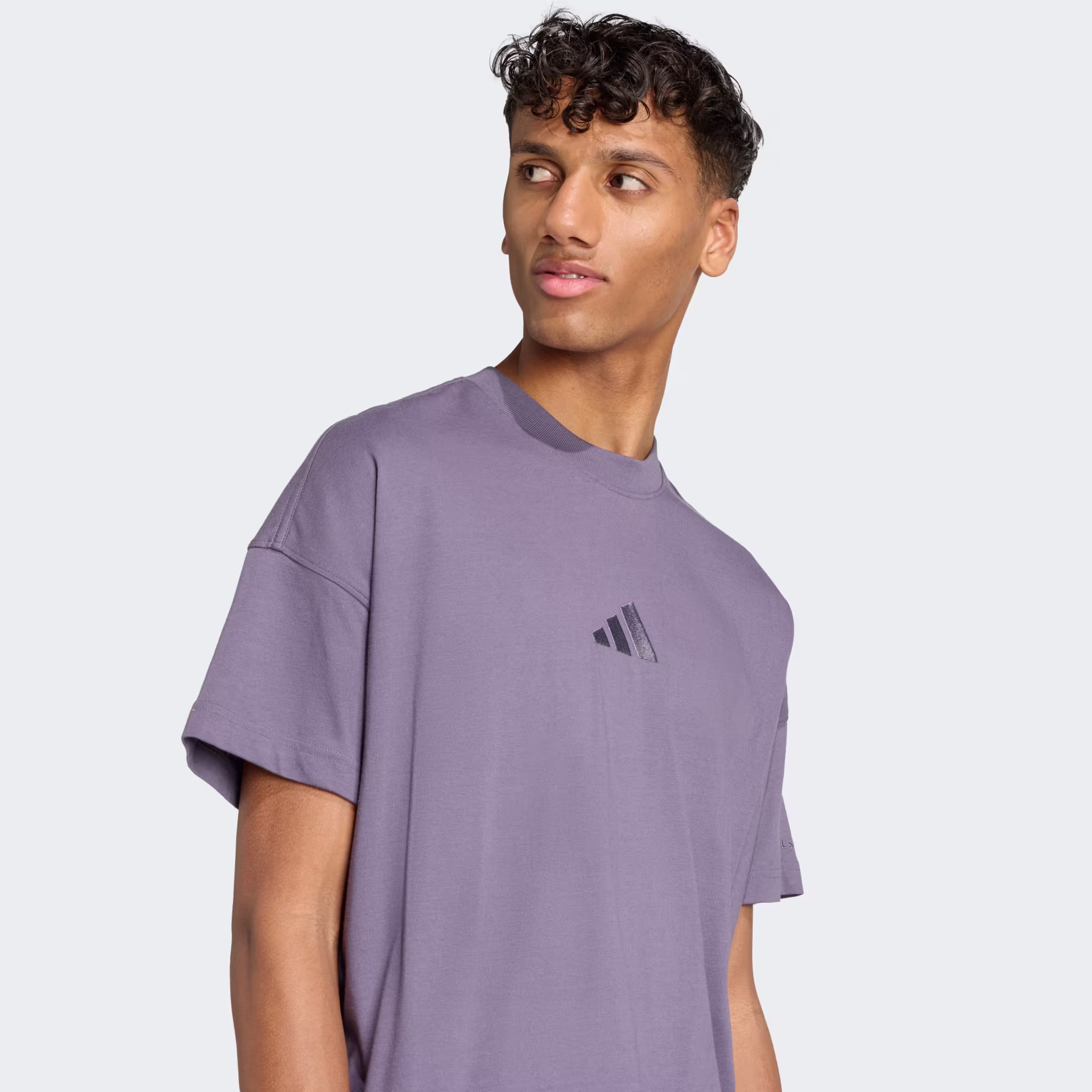 Adidas მამაკაცის მაისური