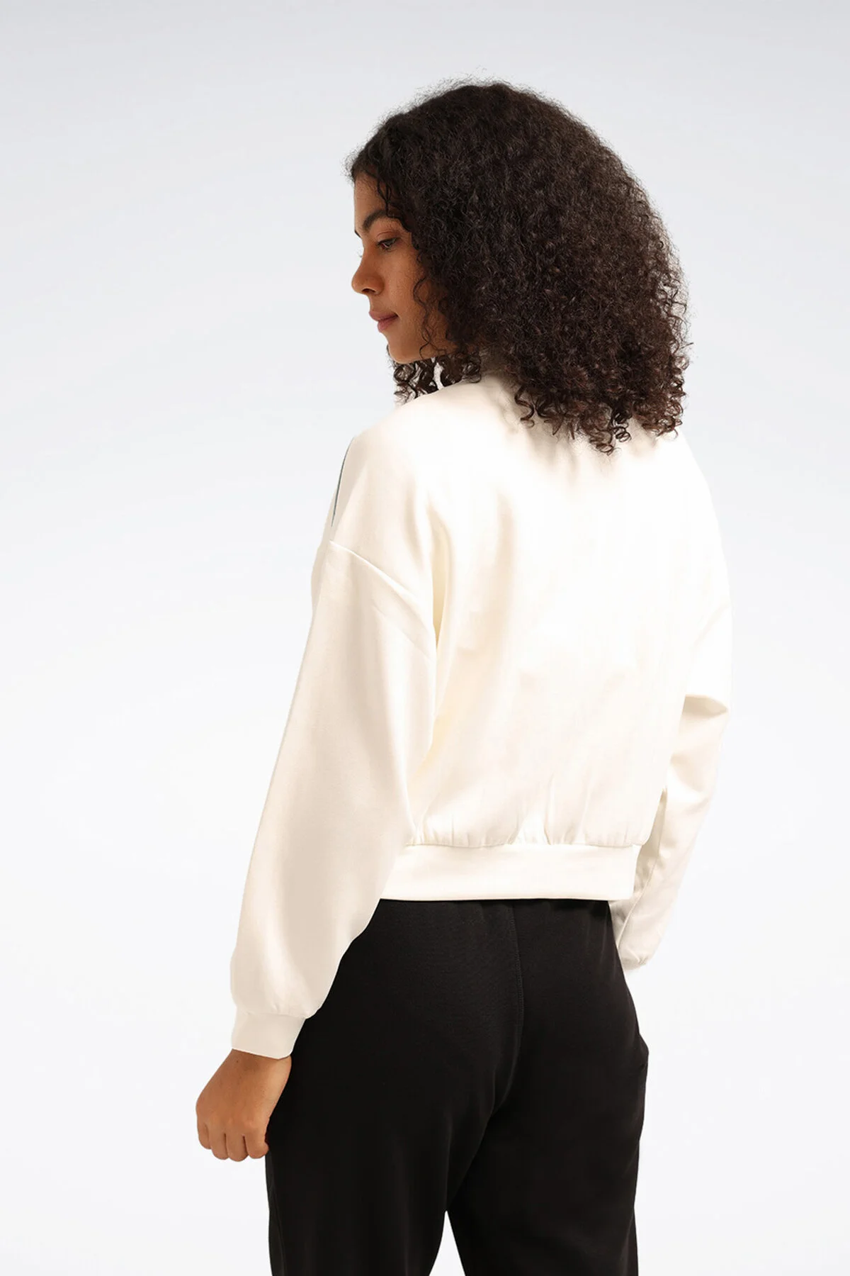 ქალის ჯემპრი