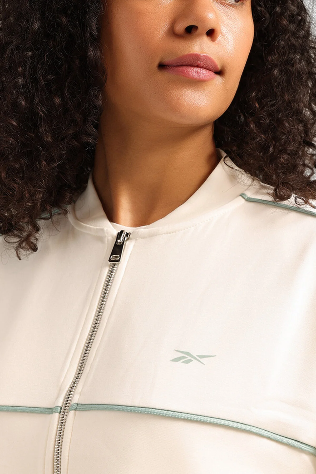 ქალის ჯემპრი