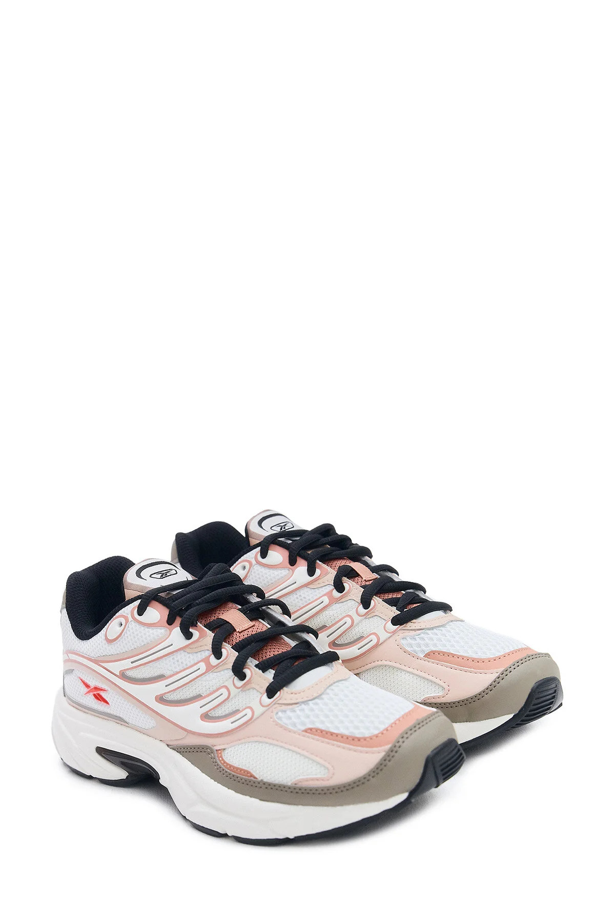 ქალის სპორტული ფეხსაცმელი