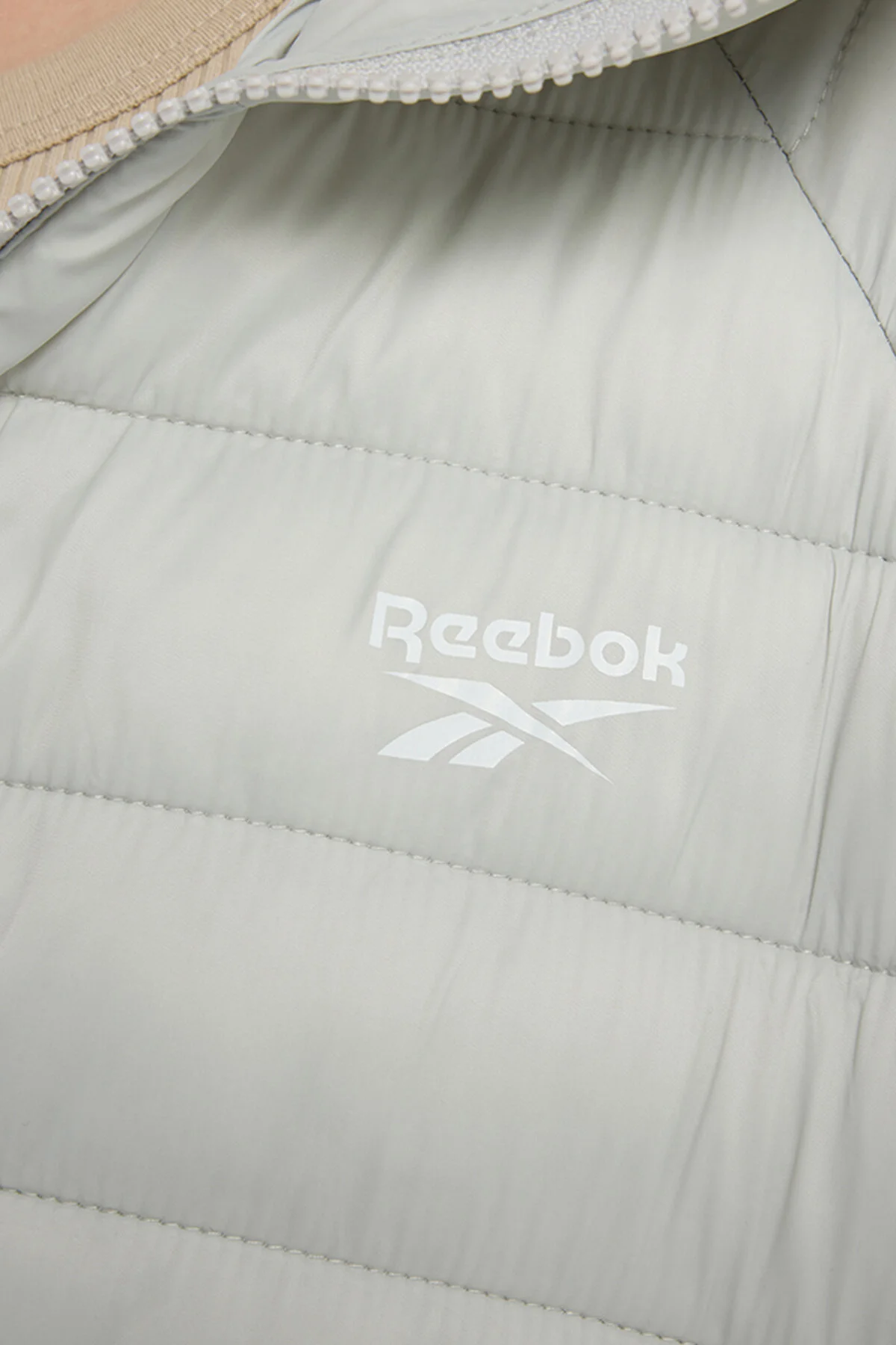 ქალის ქურთუკი