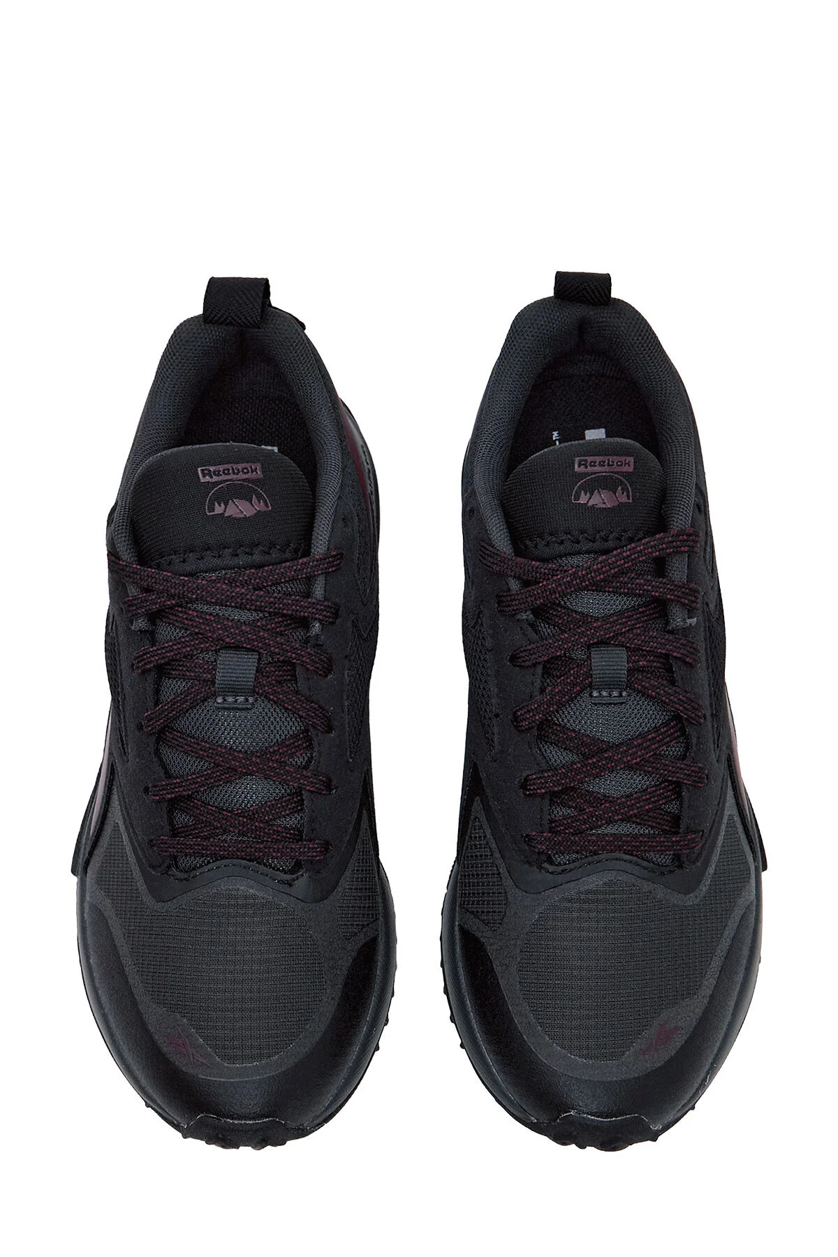 ქალის სპორტული ფეხსაცმელი