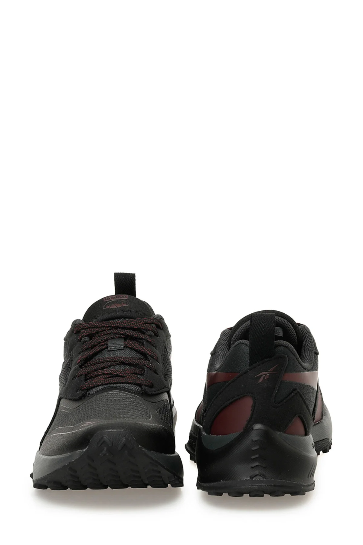 ქალის სპორტული ფეხსაცმელი