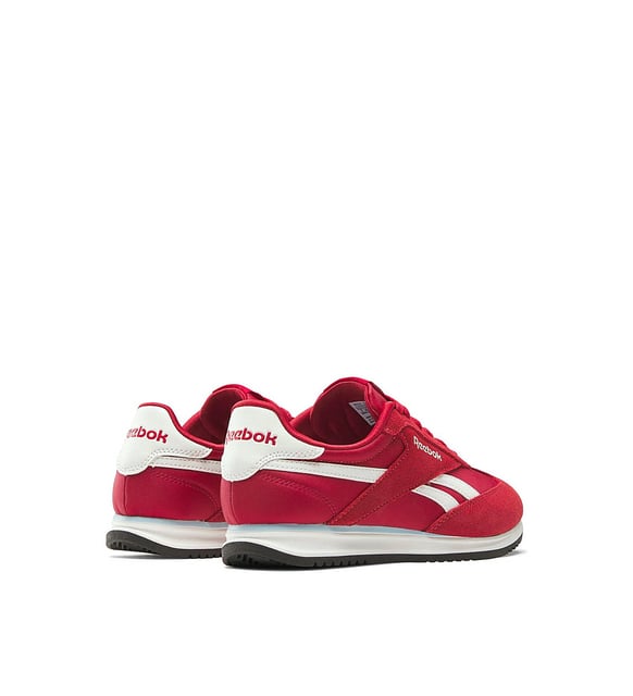 ქალის სპორტული ფეხსაცმელი