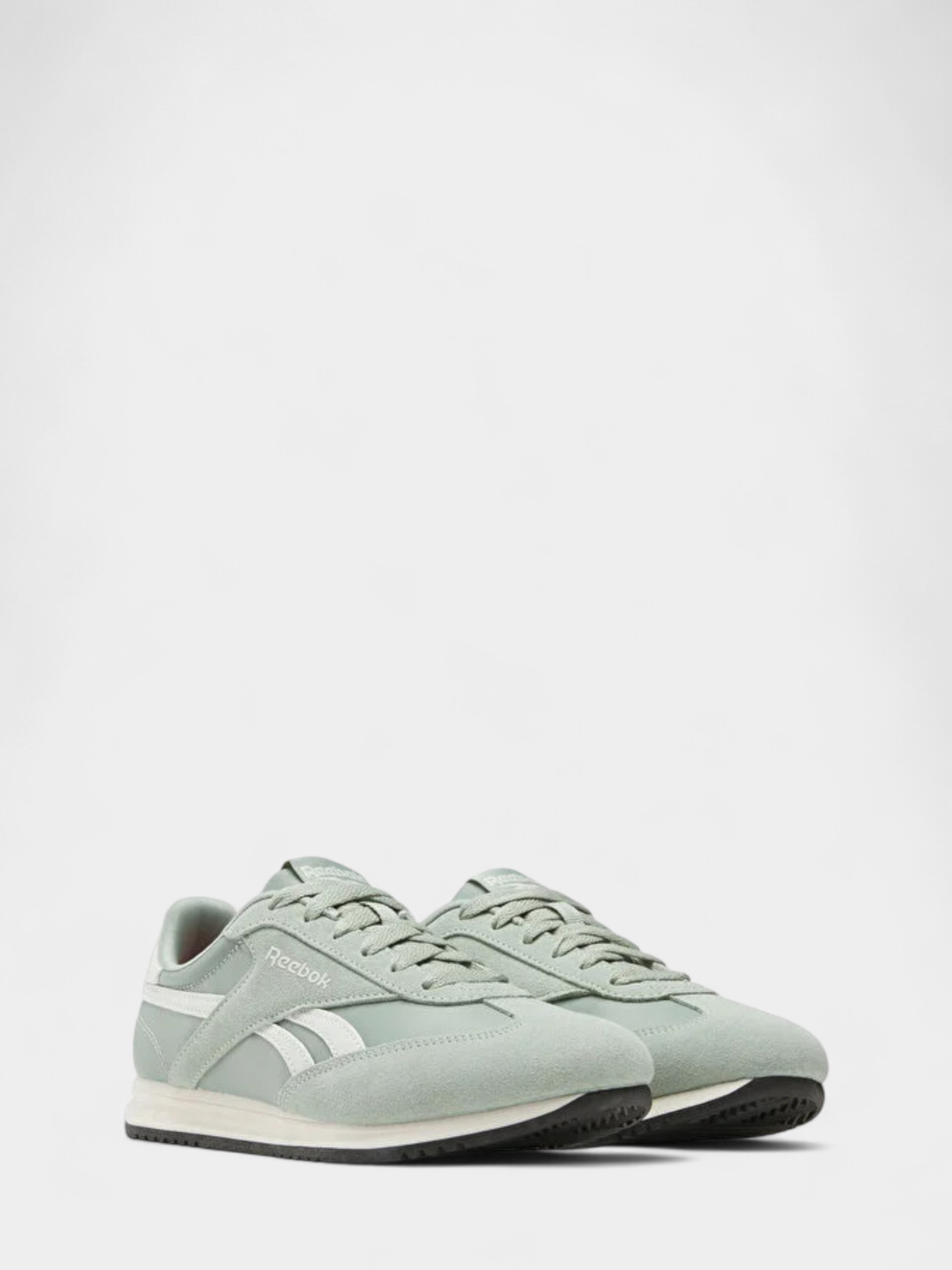 ქალის სპორტული ფეხსაცმელი