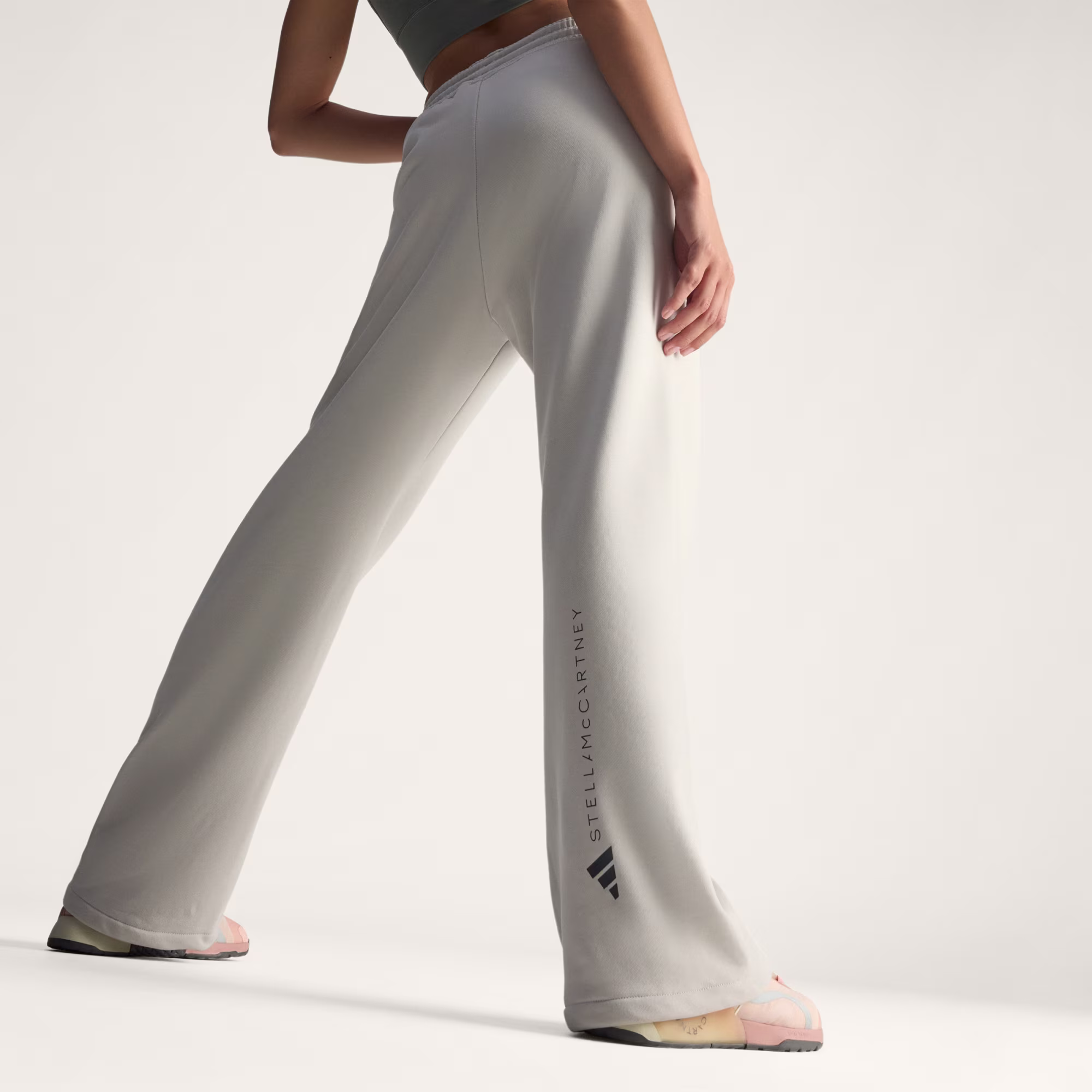 Adidas ქალის შარვალი