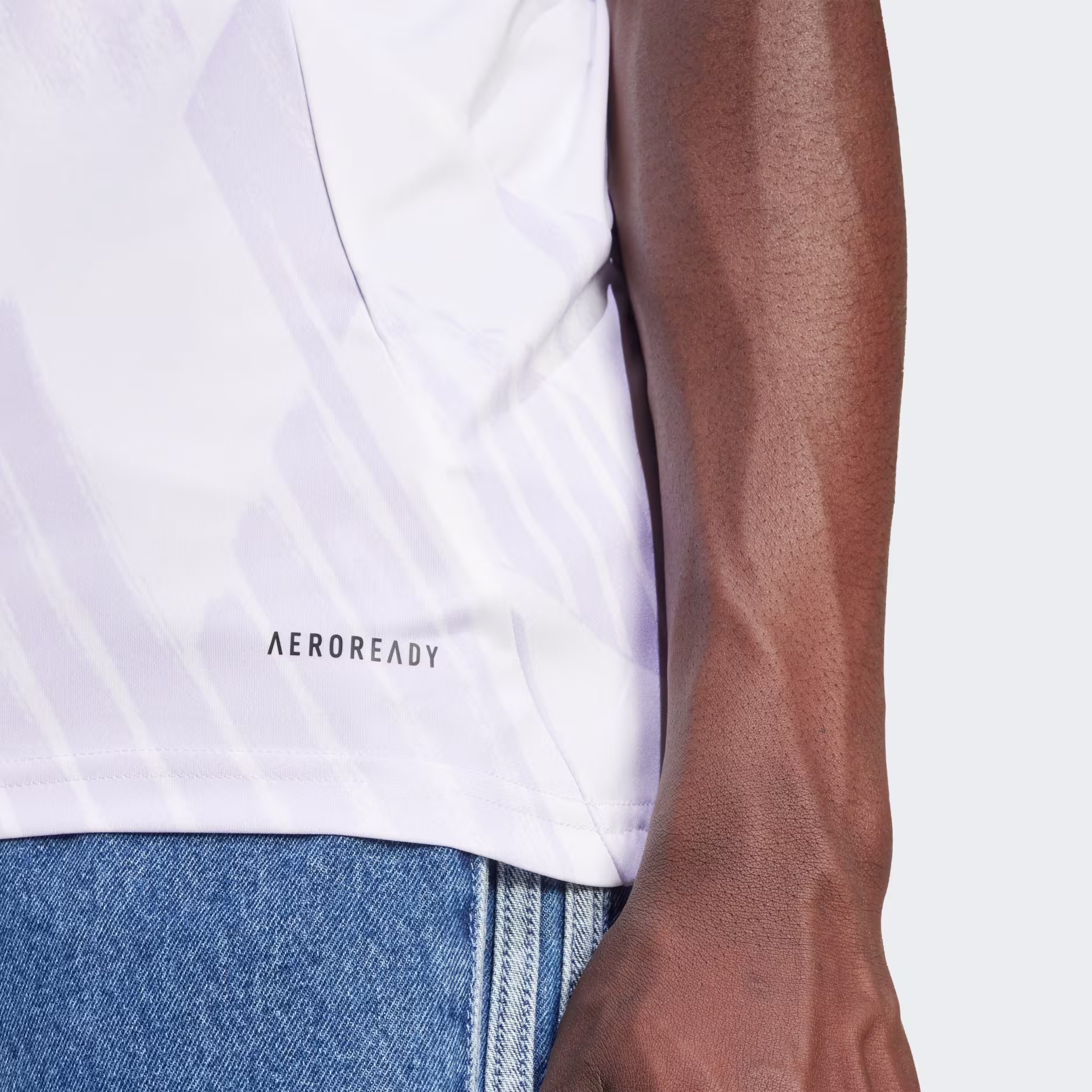 Adidas მამაკაცის მაისური