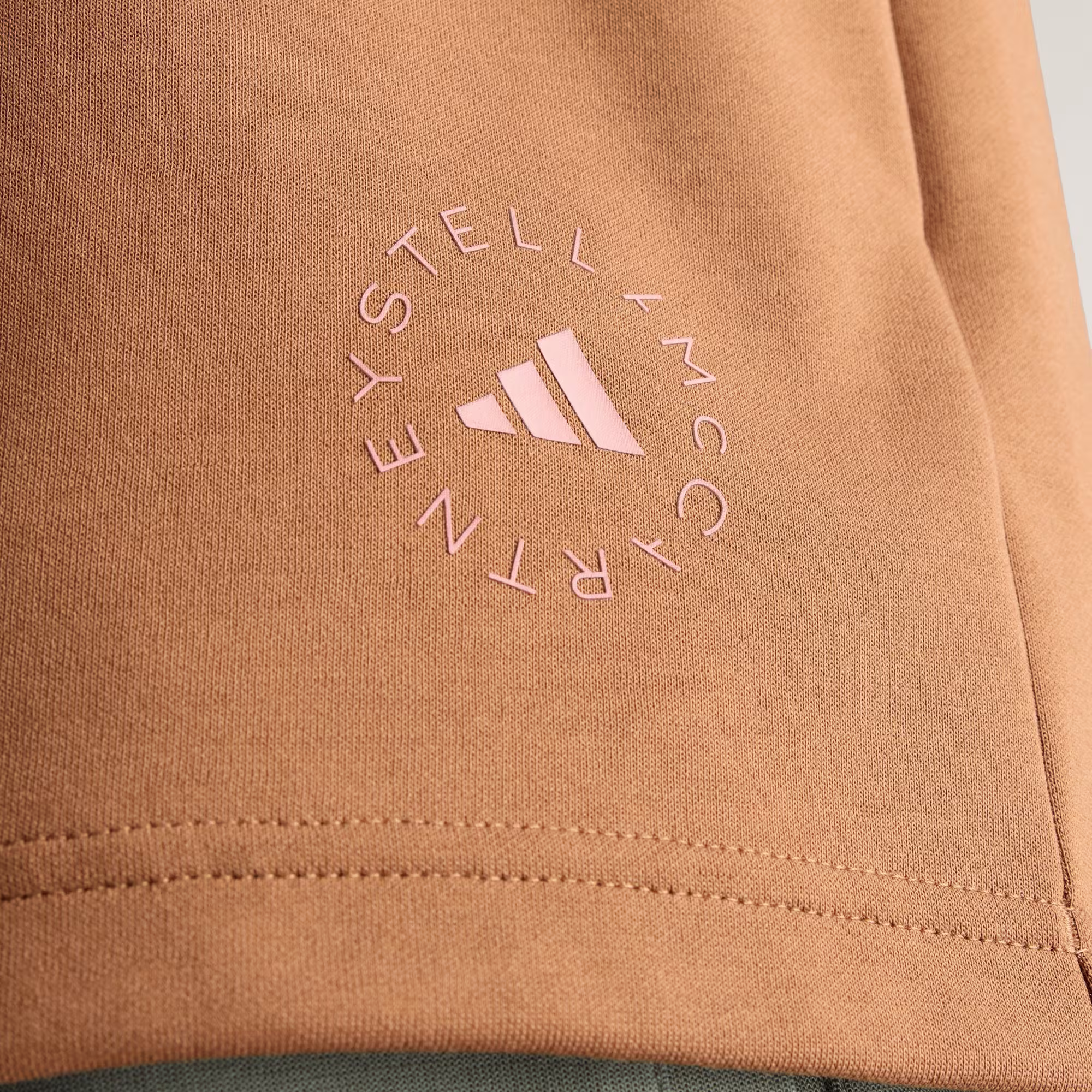 Adidas ქალის მაისური