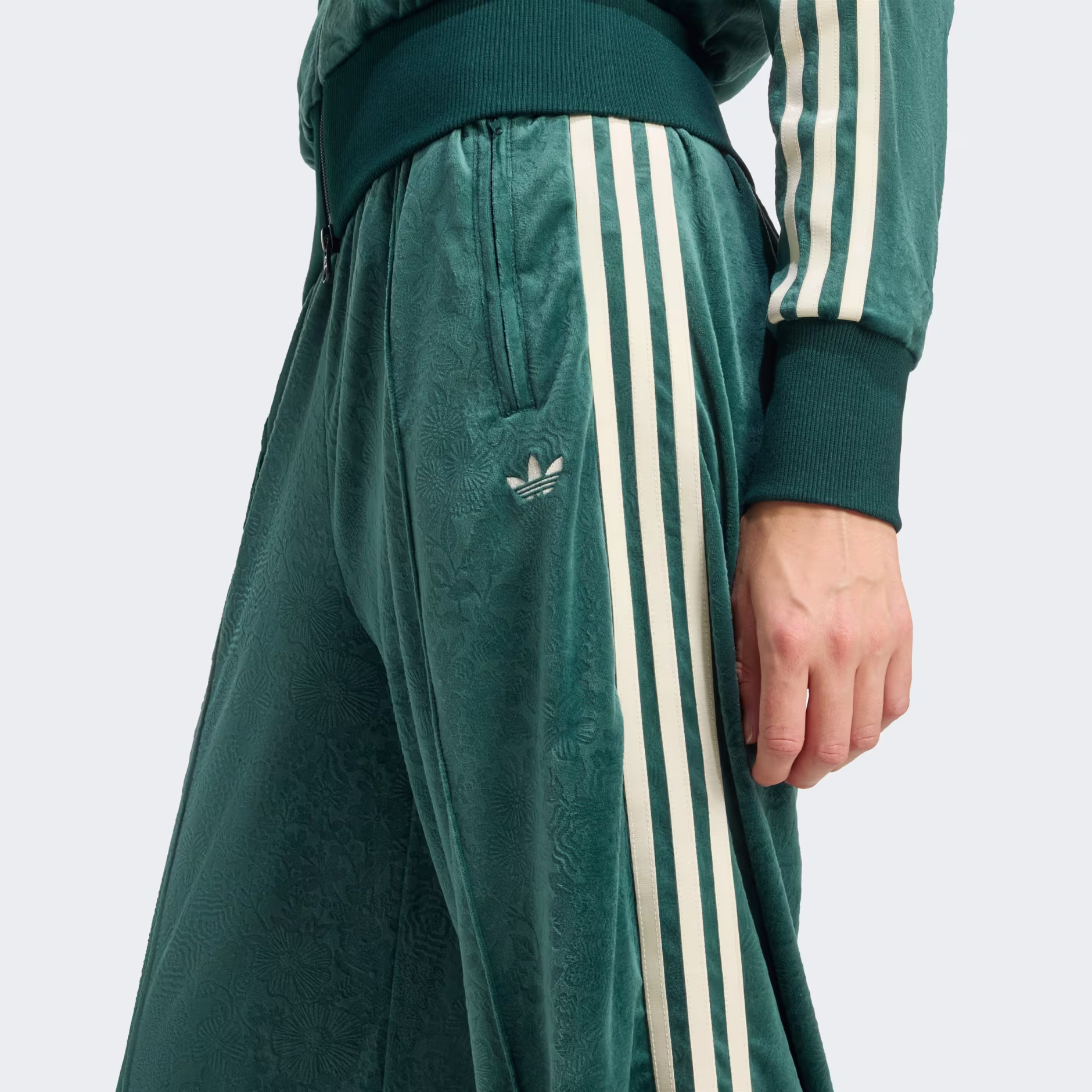 ქალის შარვალი