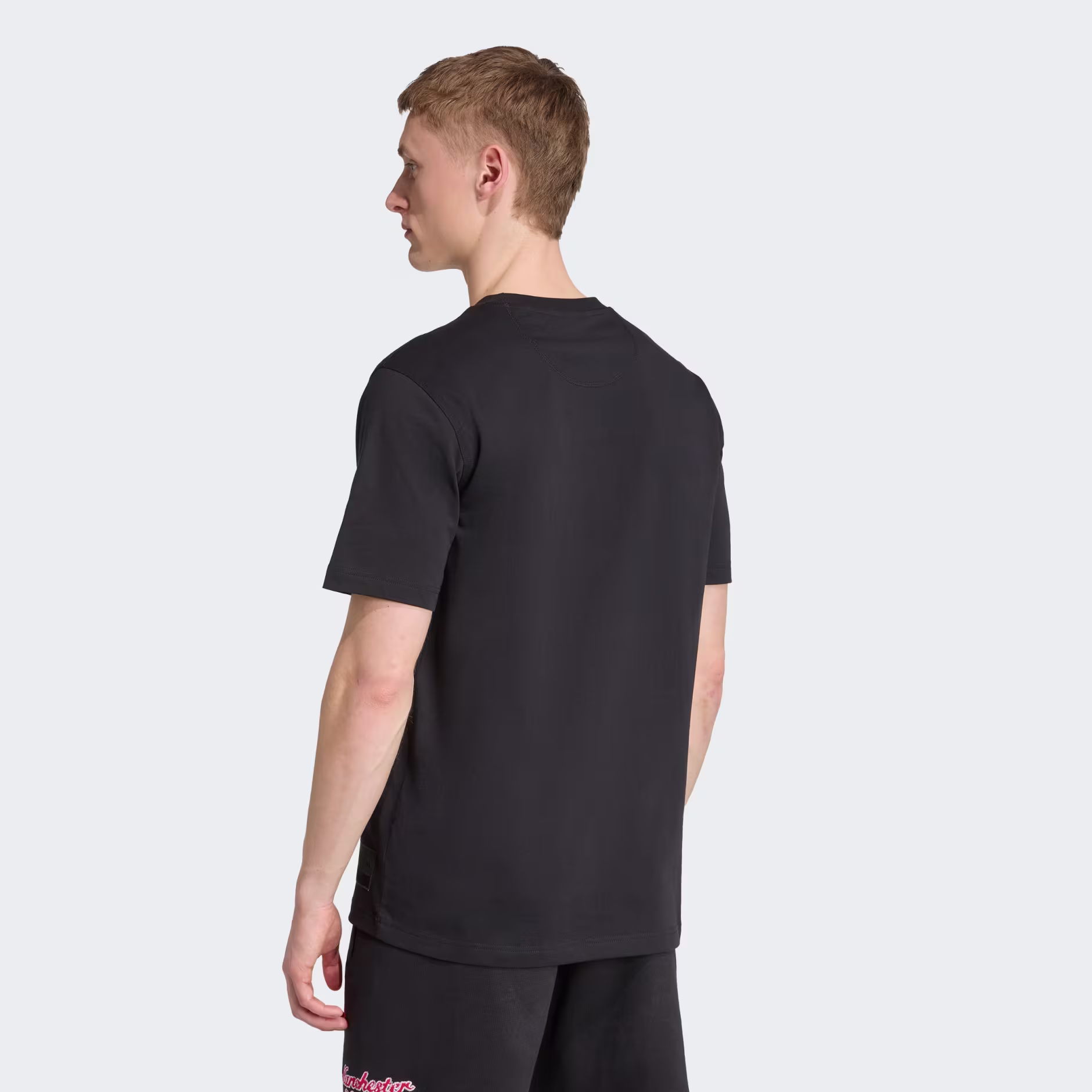Adidas მამაკაცის მაისური
