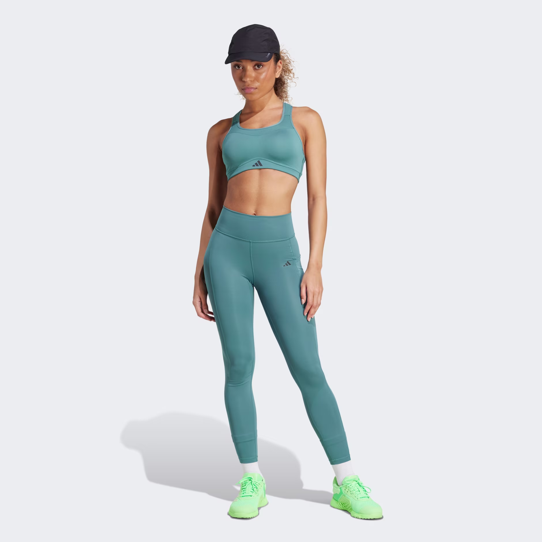 ქალის შარვალი