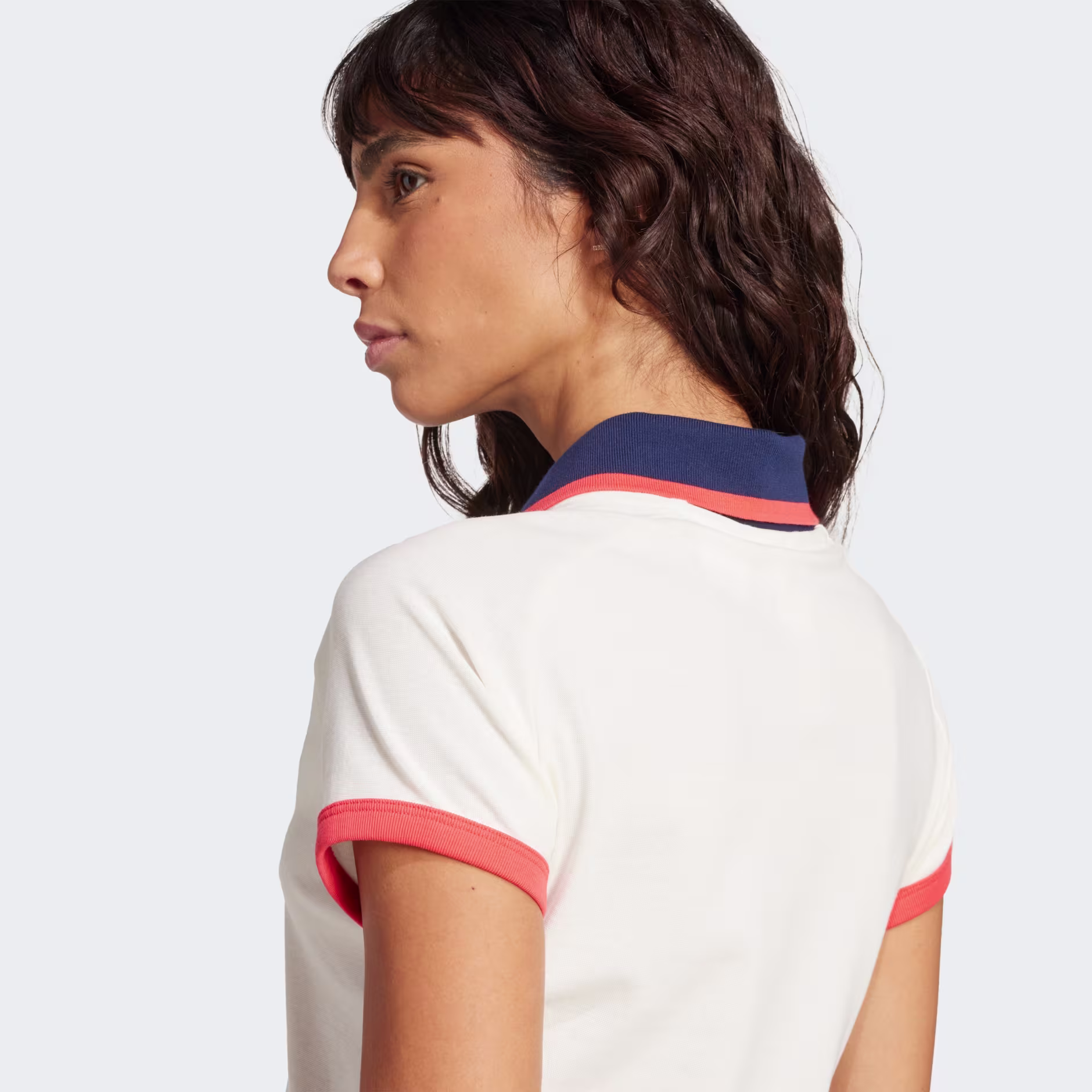 Adidas ქალის მაისური