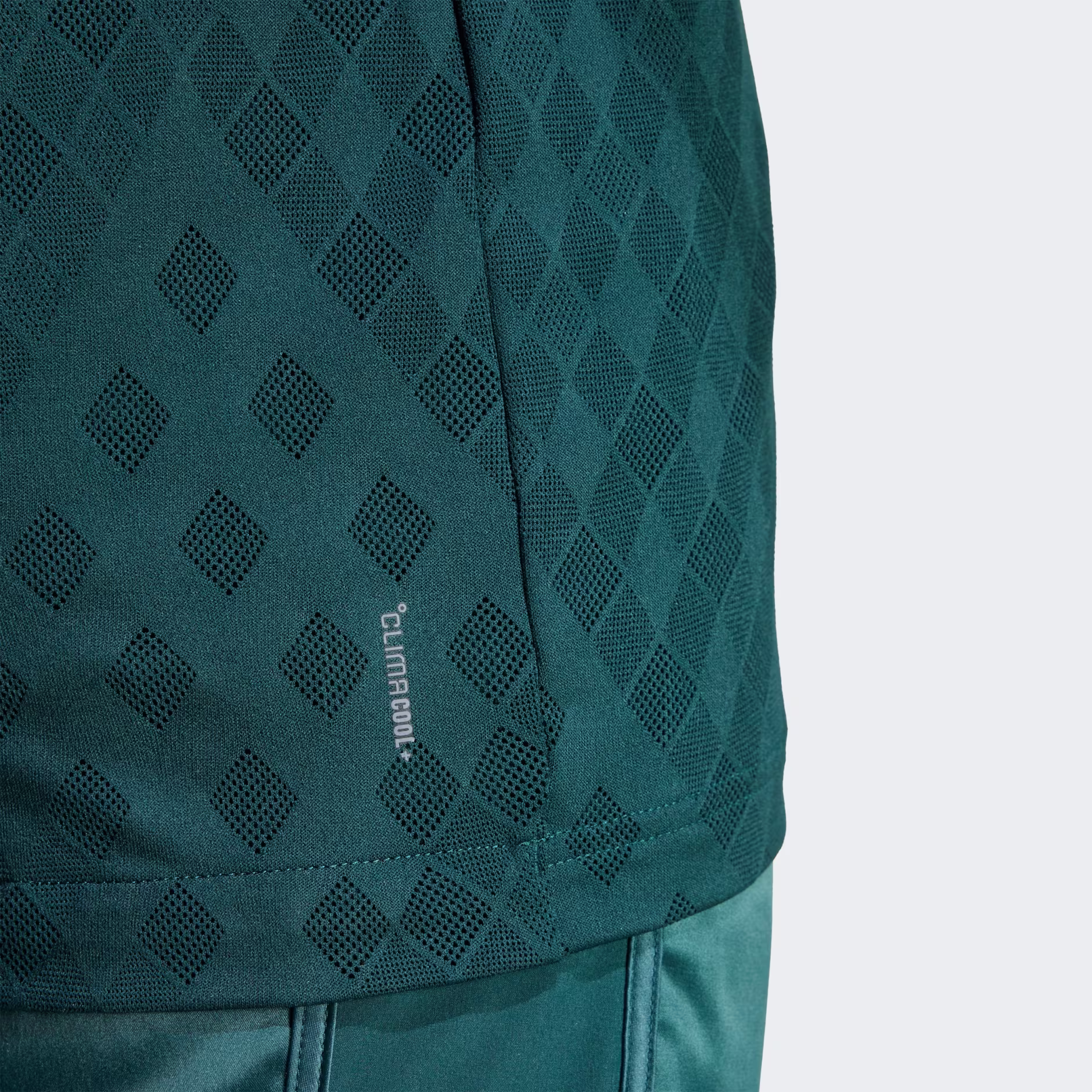 მამაკაცის პოლო მაისური