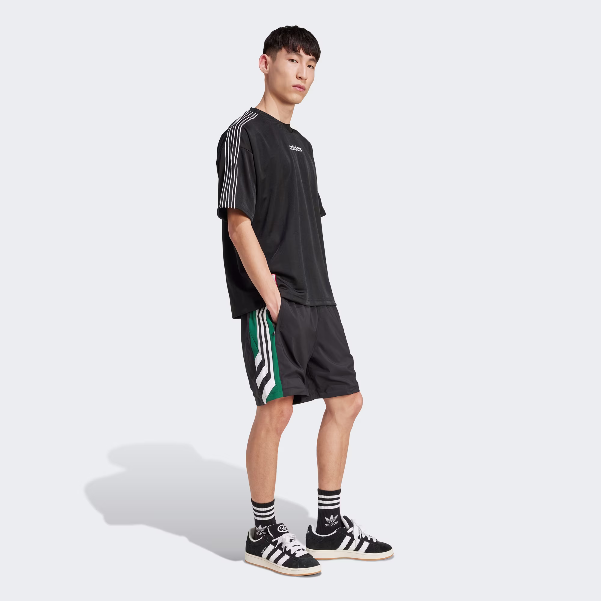 Adidas მამაკაცის შორტი