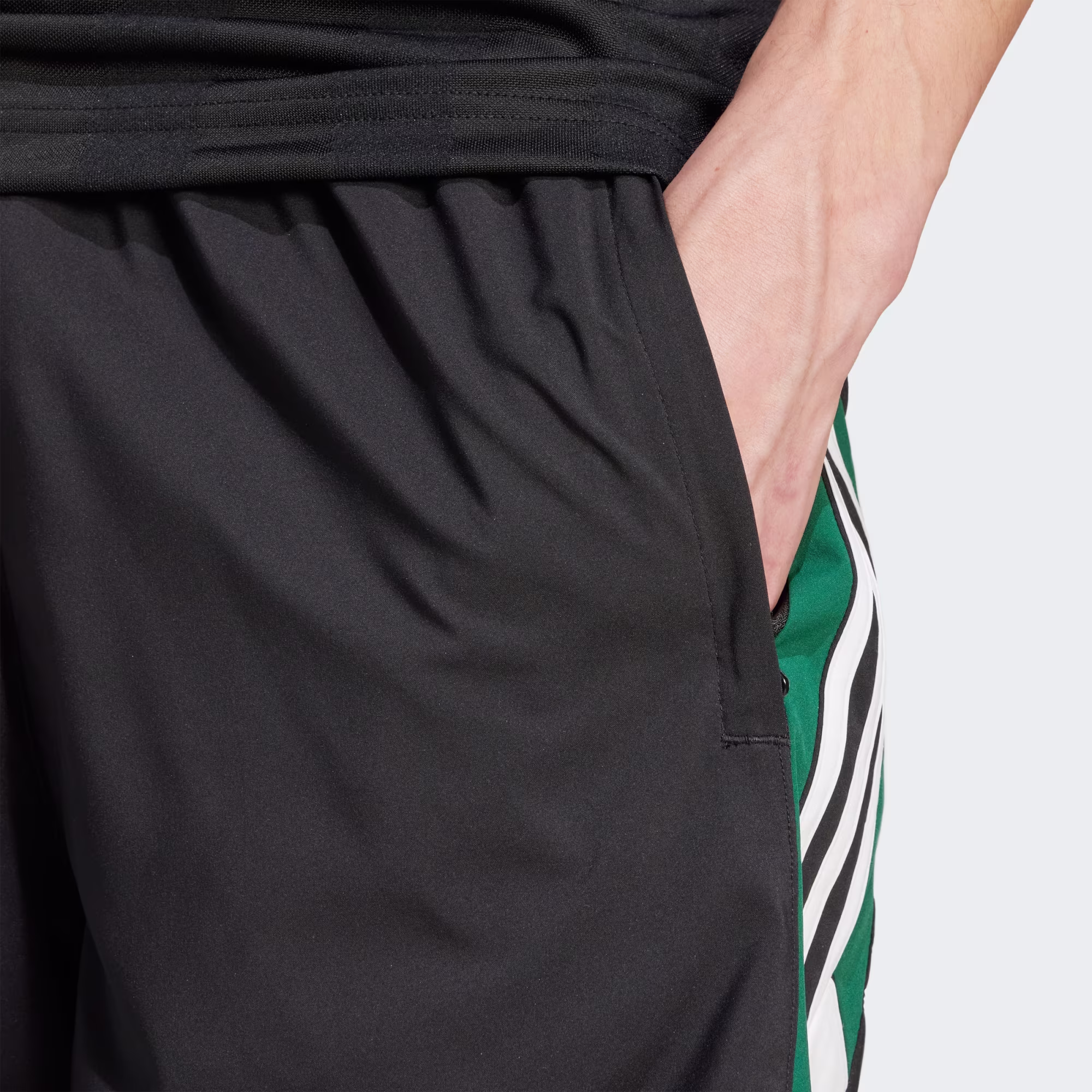 Adidas მამაკაცის შორტი