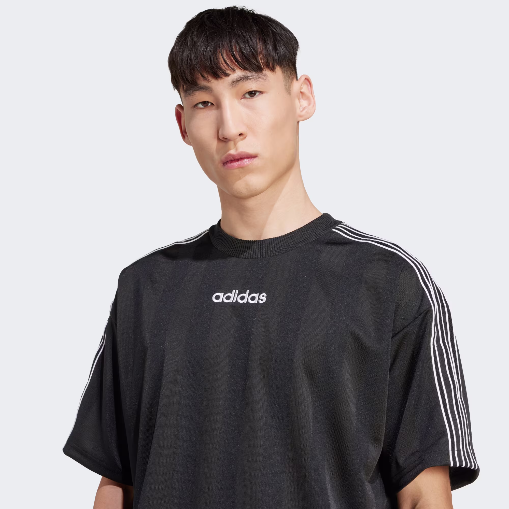 Adidas მამაკაცის მაისური