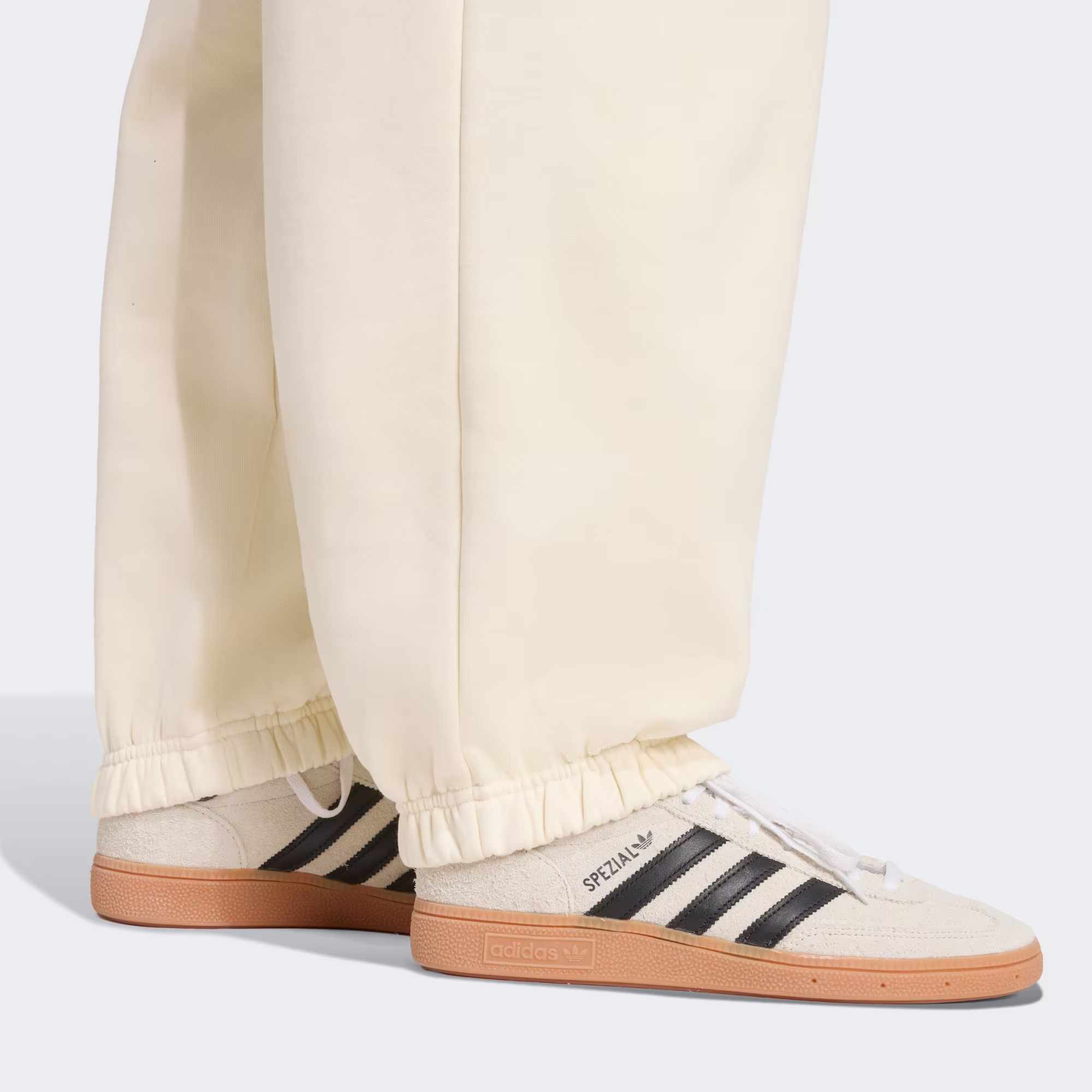 Adidas ქალის შარვალი