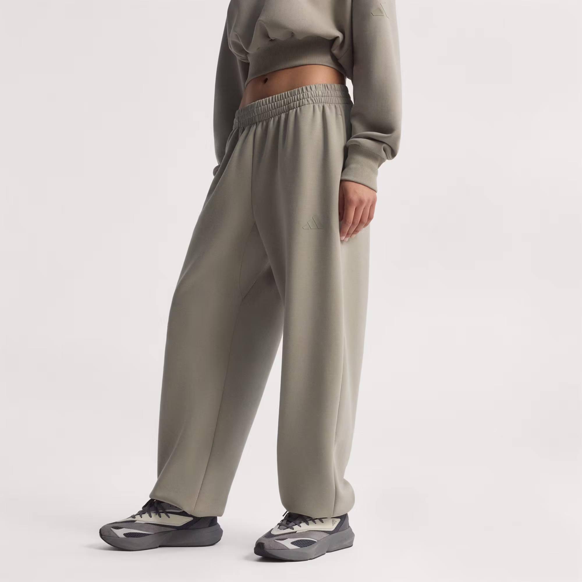 Adidas ქალის შარვალი