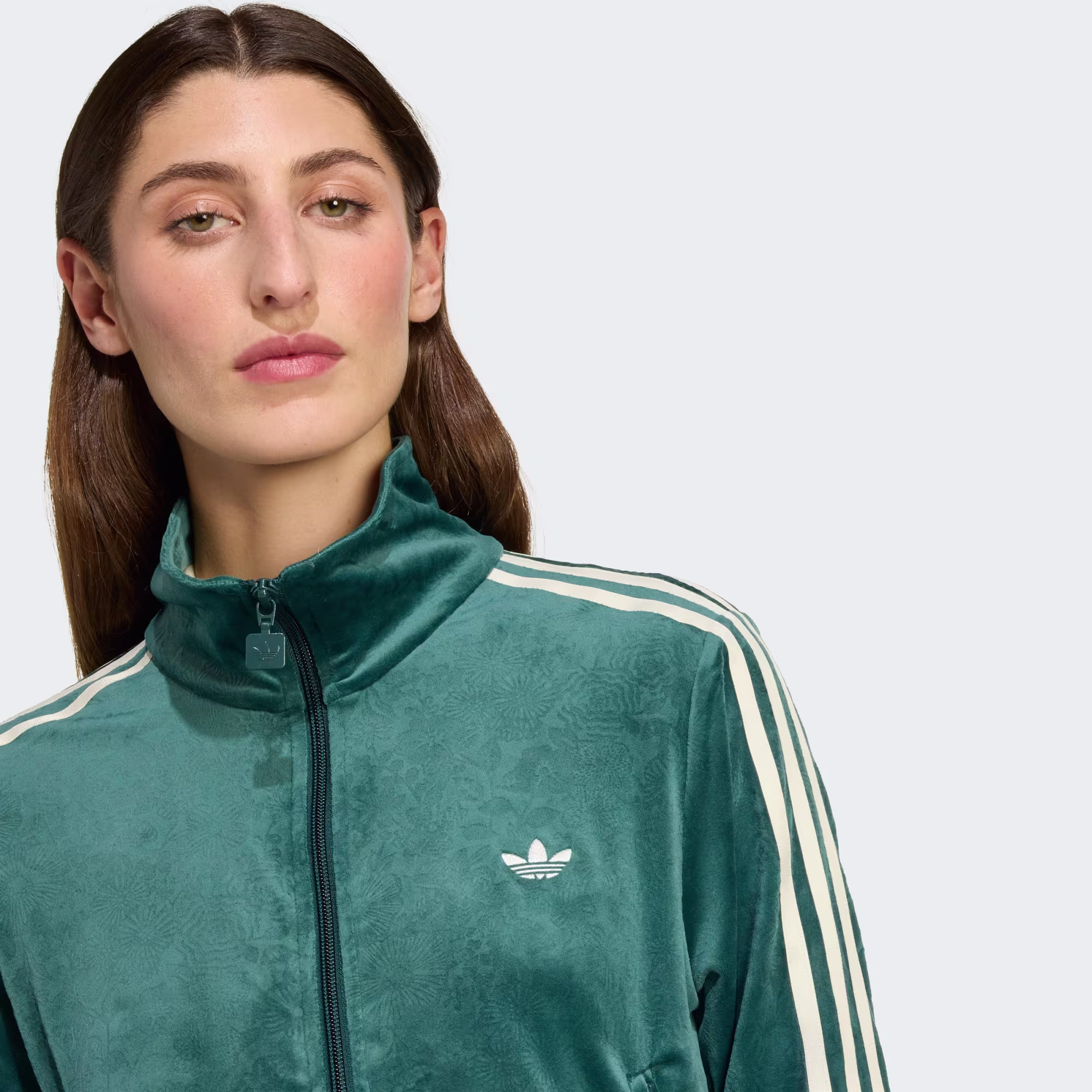 Adidas ქალის ჯემპრი