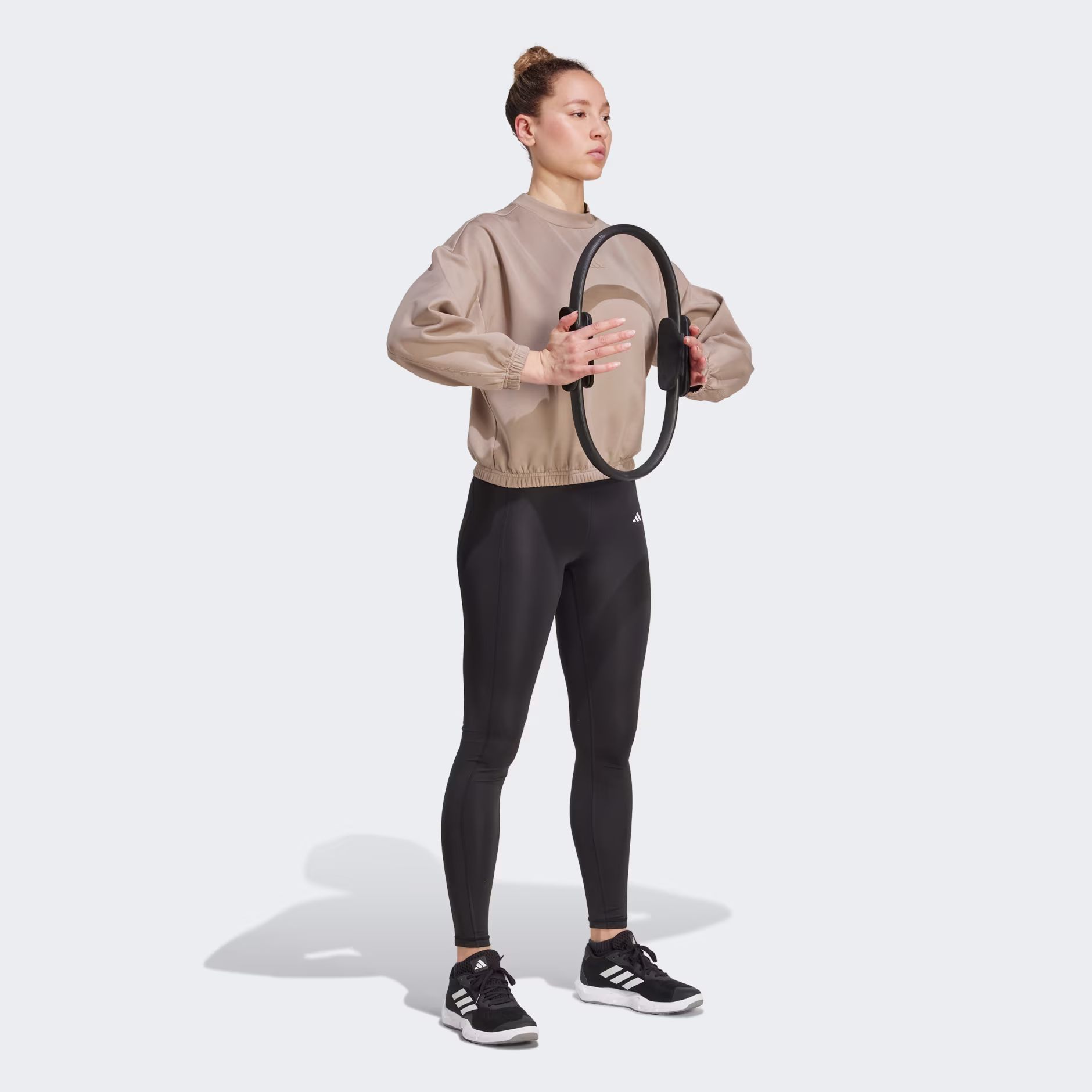 Adidas ქალის ჯემპრი